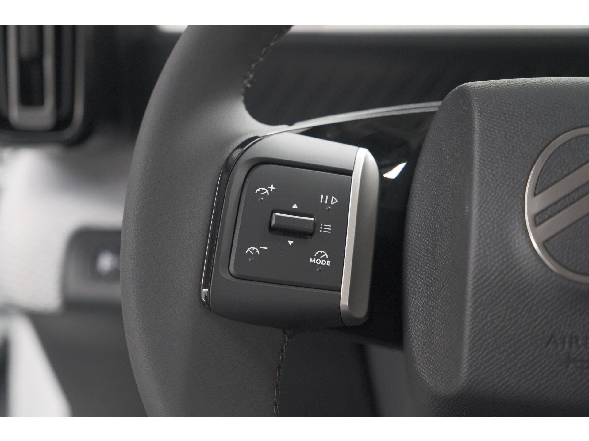 Citroen C3 Aircross 1.2 Hybrid 145pk Max | Camera | Dodehoekdetectie | Apple Carplay