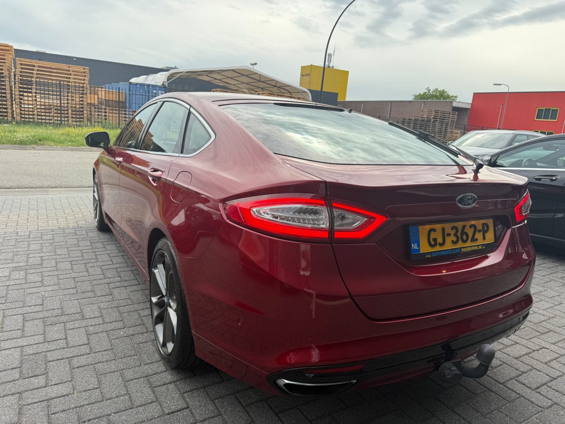 Ford Mondeo 2.0 Titanium | 3E EIGENAAR | 3/6/12MND GARANTIE | AUTOMAAT | LED | DODEHOEK | ACC | NAVI | TREKHAAK |SFEERVERL. | LMV |
