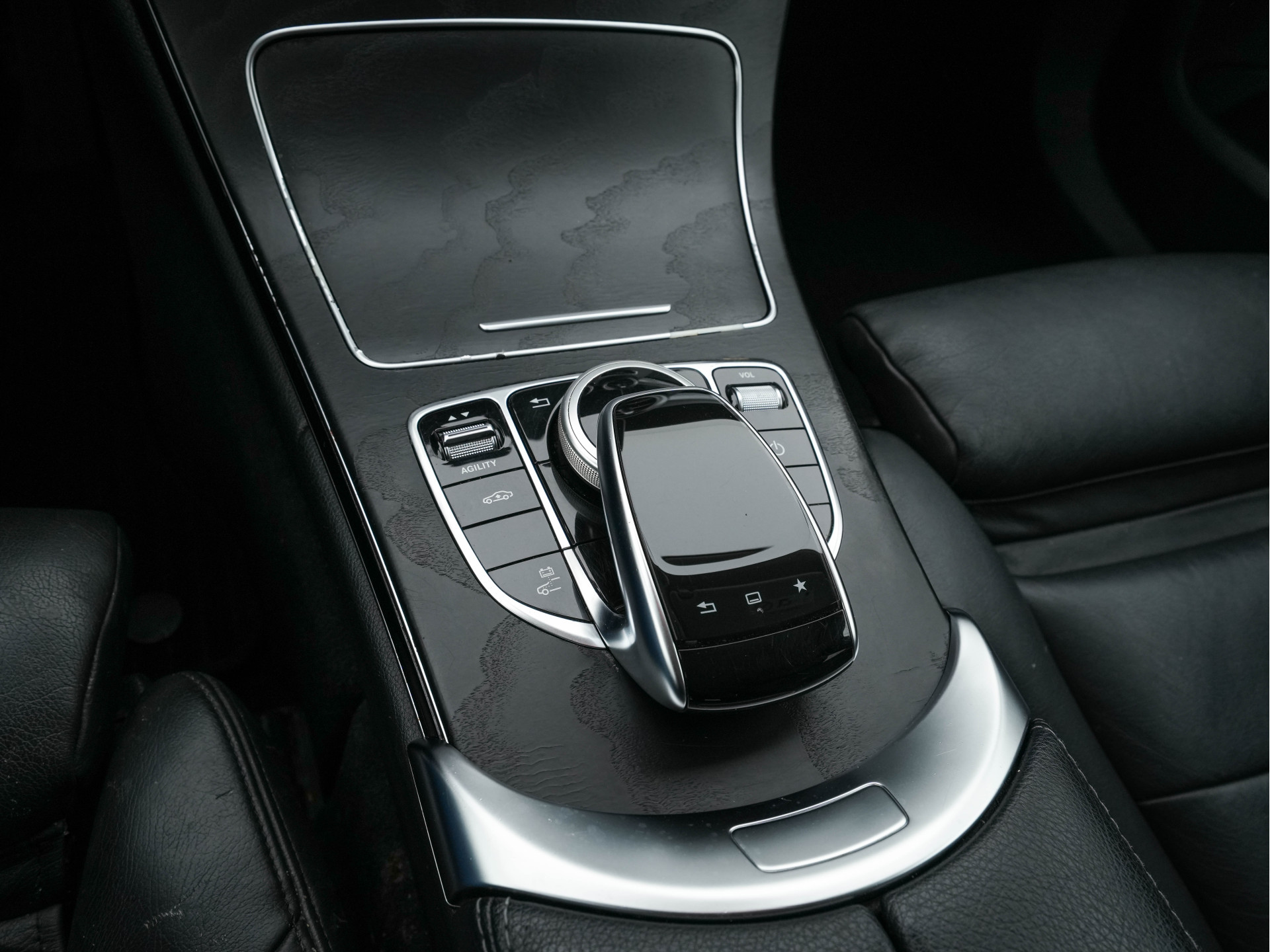 Mercedes-Benz C-klasse Estate 350 e Lease Edition Plug-in (INCL-BTW) Aut. *LUXURY-LEATHER | NAVI-FULLMAP | SHIFT-PADDLES | MEMORY-PACK | HEATED-SPORTSEATS | FULL-LED | CAMERA | CRUISE | AMBIENT-LIGHT | AIRMATIC | 17"ALU*