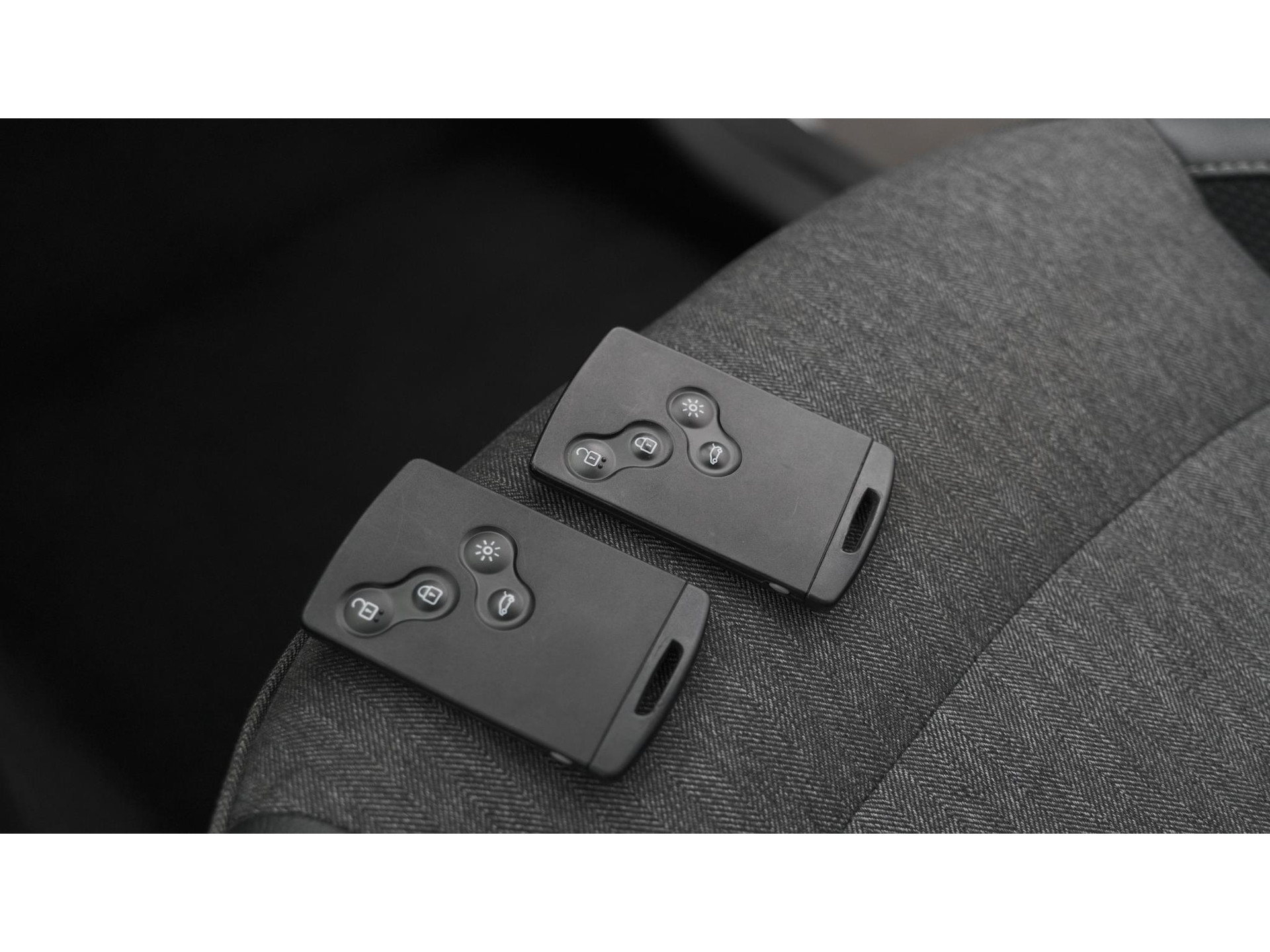 Renault Captur 1.3 TCe Intens | Trekhaak afneembaar | Navigatie | Parkeersensoren