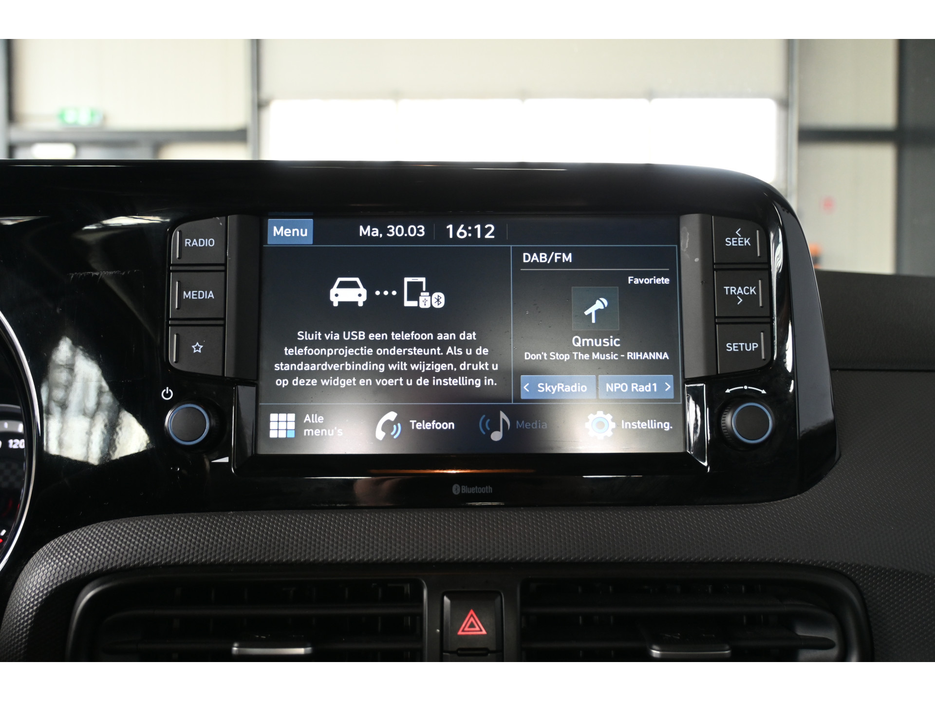 Hyundai i10 1.0 Comfort Airco Carplay Cruise Control LED 1e Eigenaar Rijklaarprijs! Inruil Mogelijk!