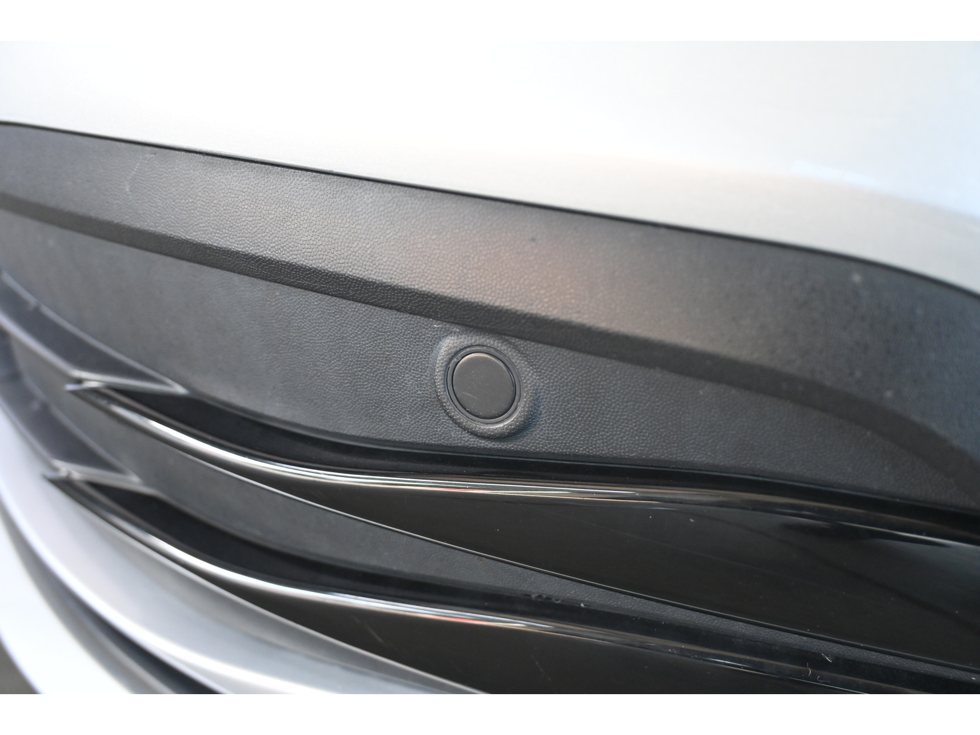 Volkswagen Golf 1.5 eTSI R-Line Automaat Clima Carplay Cruise Control Rijklaarprijs Inruil Mogelijk!