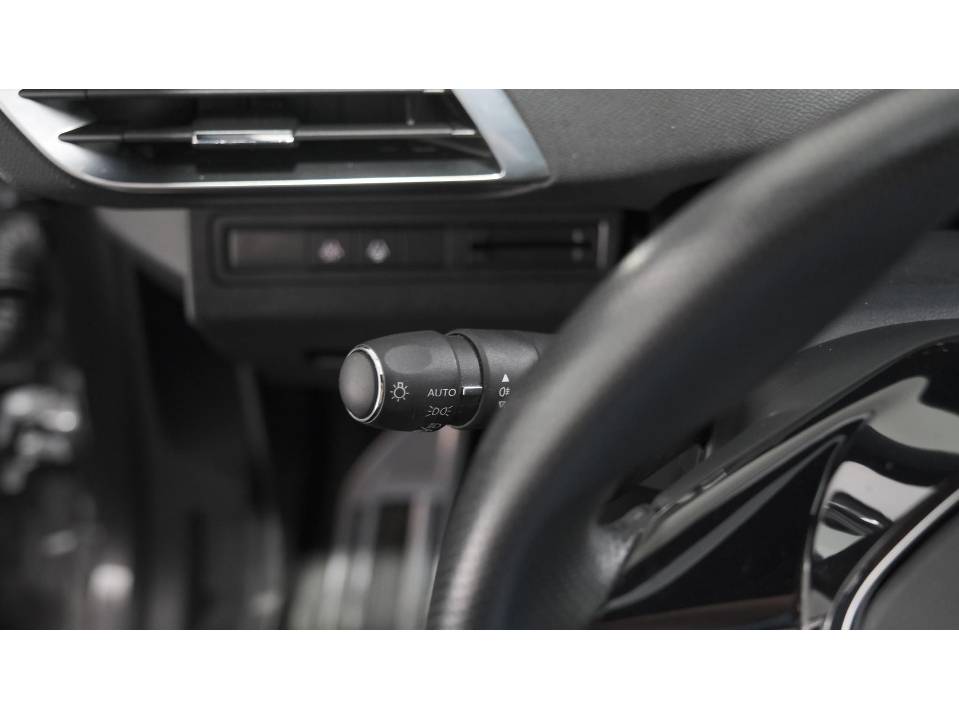 Peugeot 3008 1.6 PureTech 180 EAT8 GT | Trekhaak | Camera | Dodehoekdetectie | Navigatie