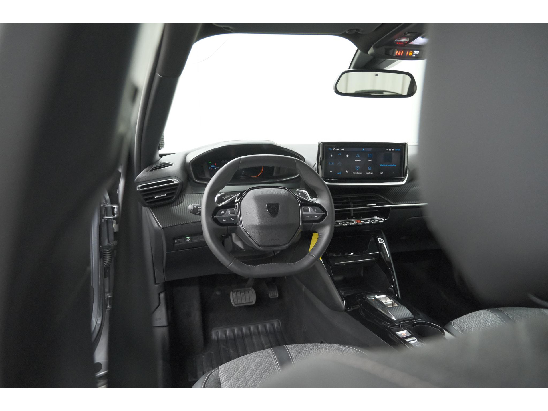 Peugeot 2008 Hybrid 136 e-DCS6 Allure | 360 Camera | Adaptieve Cruise Control | Dodehoekdetectie | Navigatie