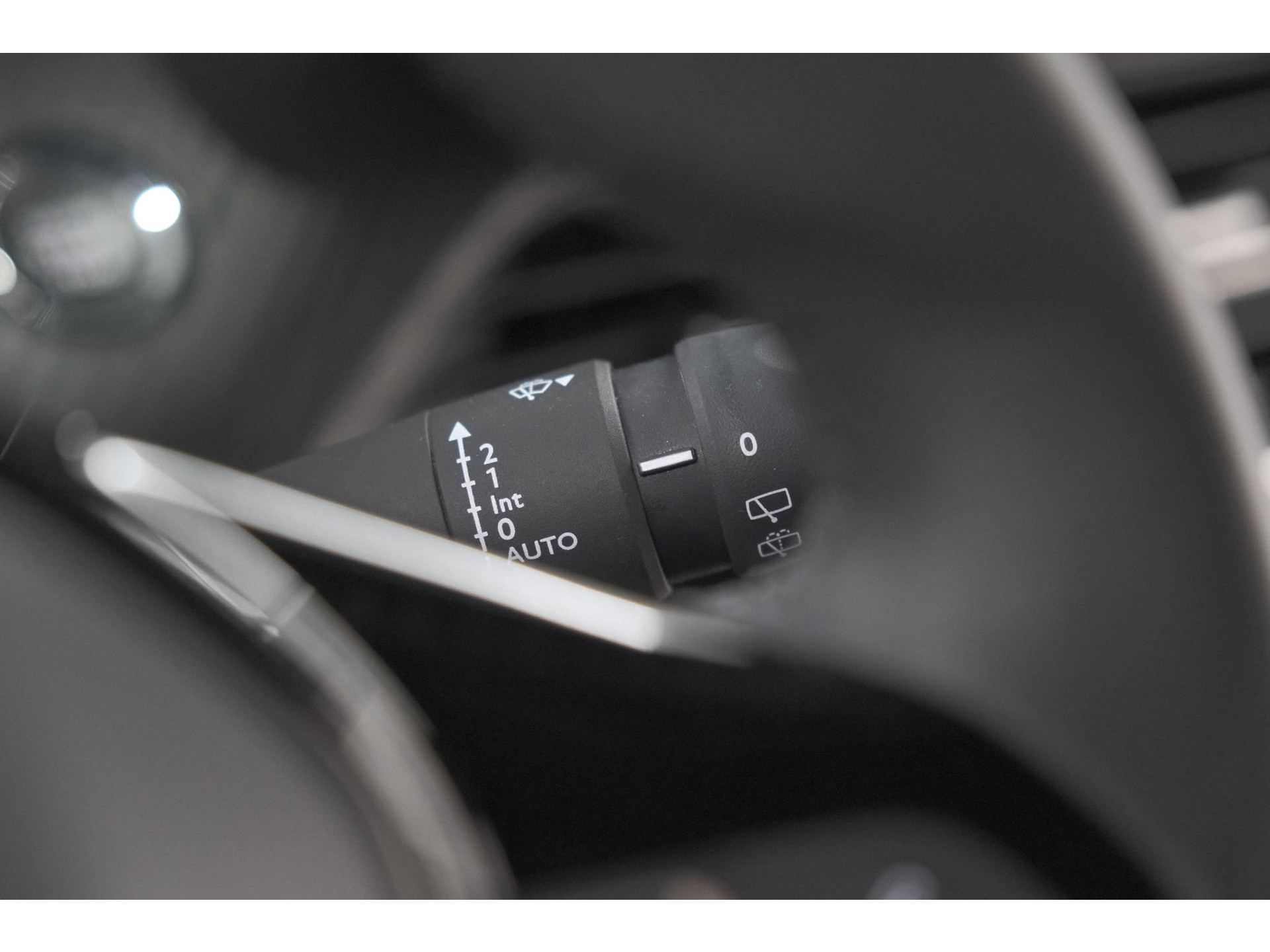 Peugeot 2008 PureTech 100 Allure | Allseason Banden | 360 Camera | Adaptieve Cruise Control | Dodehoekdetetie | Navigatie