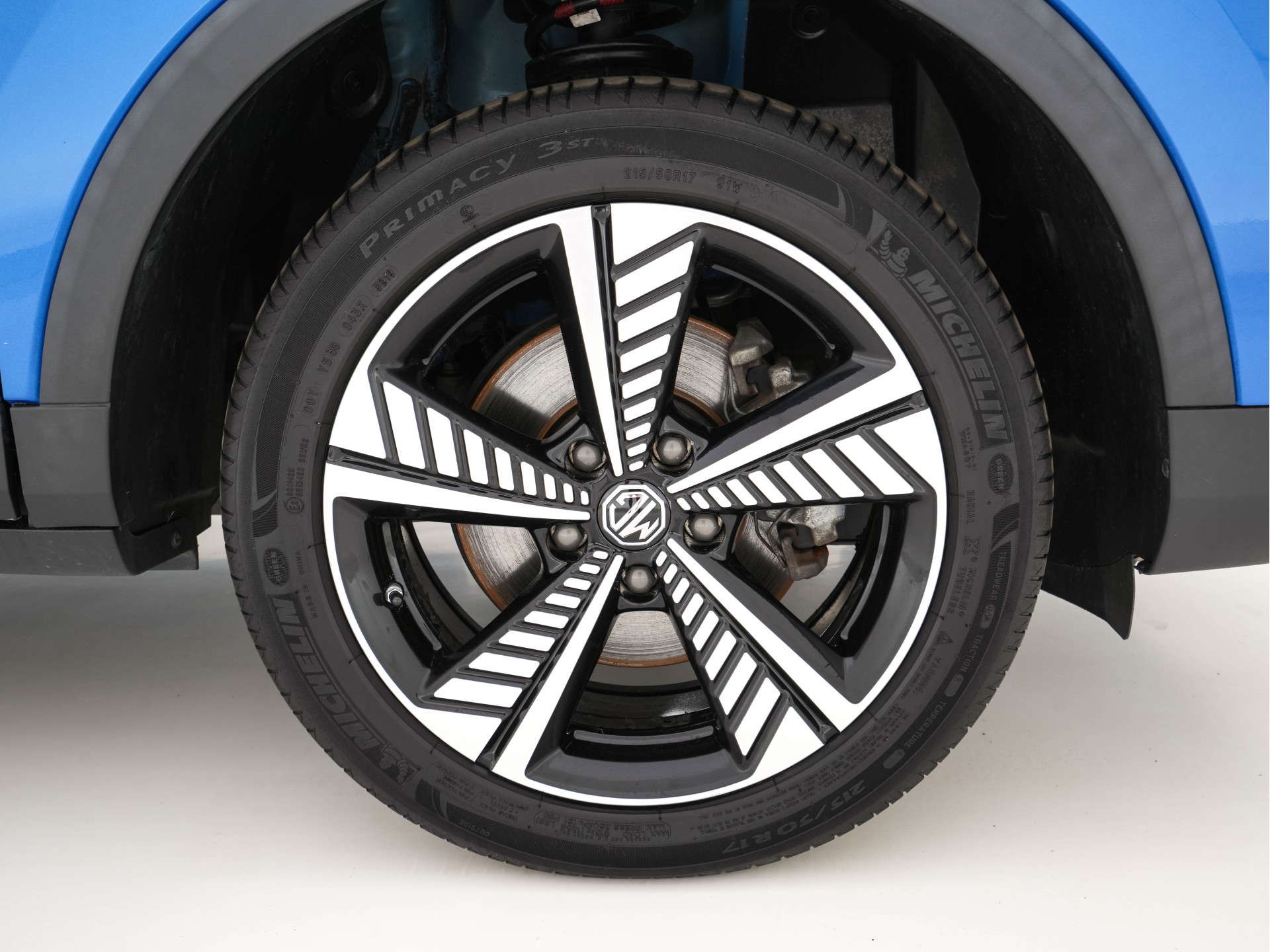 MG ZS EV Luxury 45 kWh {SOH-89%} (INCL-BTW) *PANO | LEATHER | CCS-FASTLOADER | KEYLESS | NAVI-FULLMAP | ADAPTIVE-CRUISE | CAMERA | HEATED-SPORT-SEATS | CARPLAY | BLINDSPOT | DAB | LANE-ASSIST | 17"ALU*