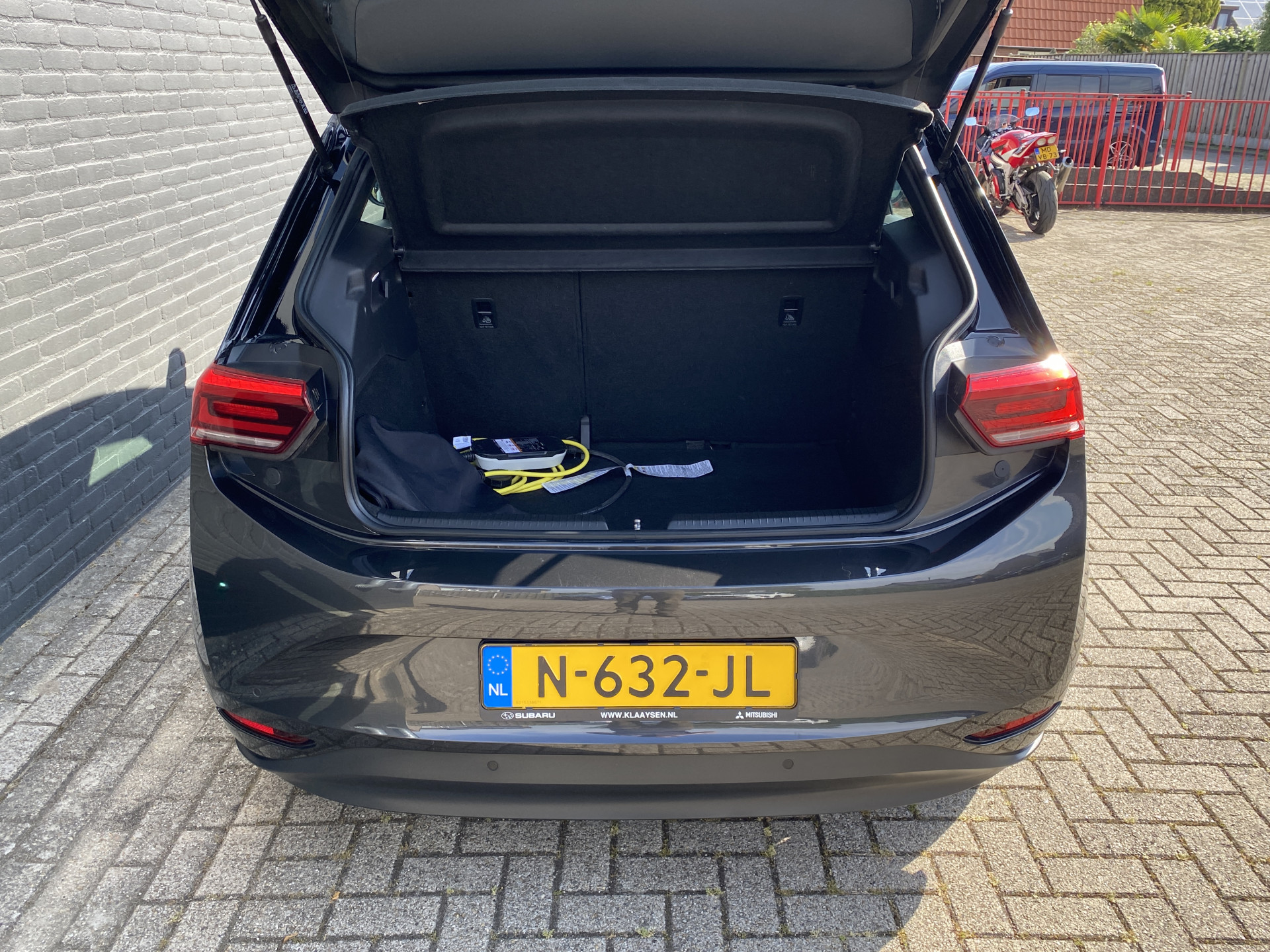 Volkswagen ID.3 Pure 45 kWh 150 pk | dealer onderhouden | navigatie | adapt. cruise | parkeersensoren | apple carplay