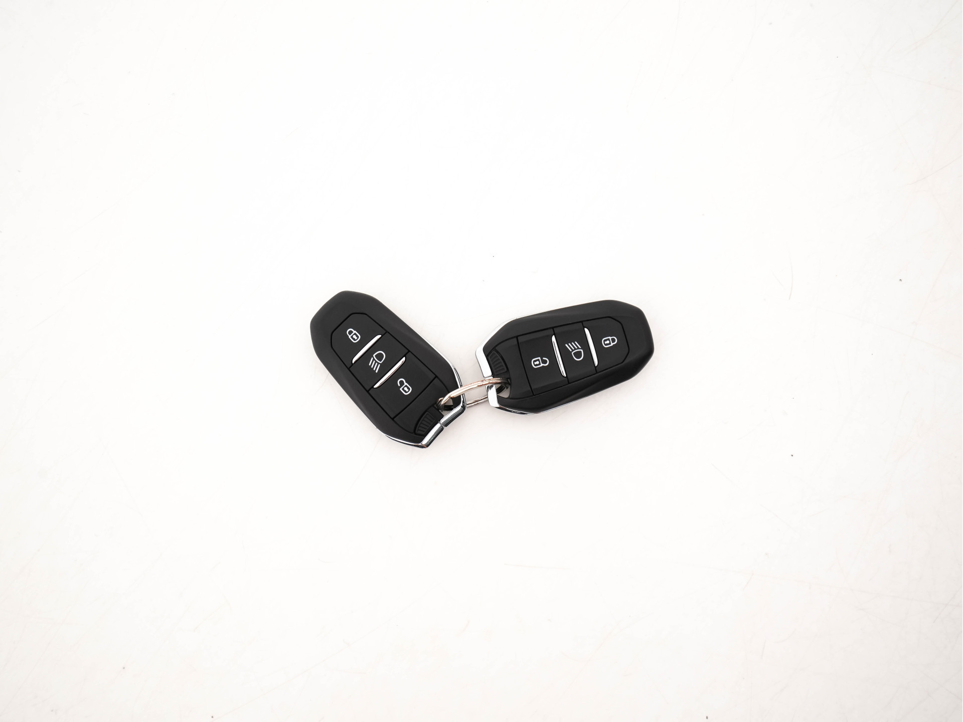 Peugeot e-208 EV GT-Line 350 50 kWh [ 3-Fase ] {SOH-90%} (INCL-BTW) *FULL-LED | DIGI-COCKPIT | BLINDSPOT | CAMERA | LEATHER-ALCANTARA | NAVI-FULLMAP | LANE-ASSIST | KEYLESS | DAB | CCS-FASTLOADER | HEATED-SPORTSEATS | AMBIENT-LIGHT | 17"ALU*