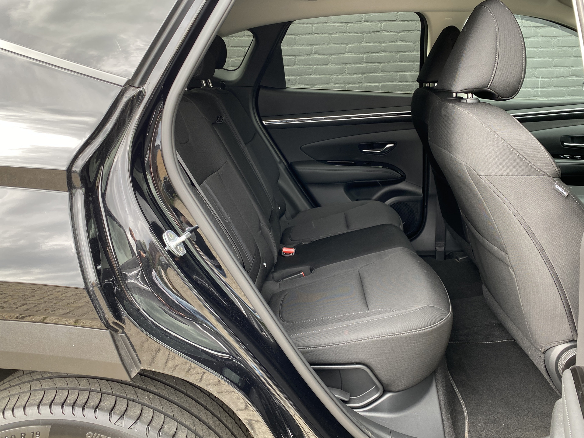 Hyundai Tucson 1.6 T-GDI PHEV 265 pk Comfort Smart 4WD | 1e eigenaar | navigatie | elektr. a. klep | adapt. cruise | camera | BTW auto
