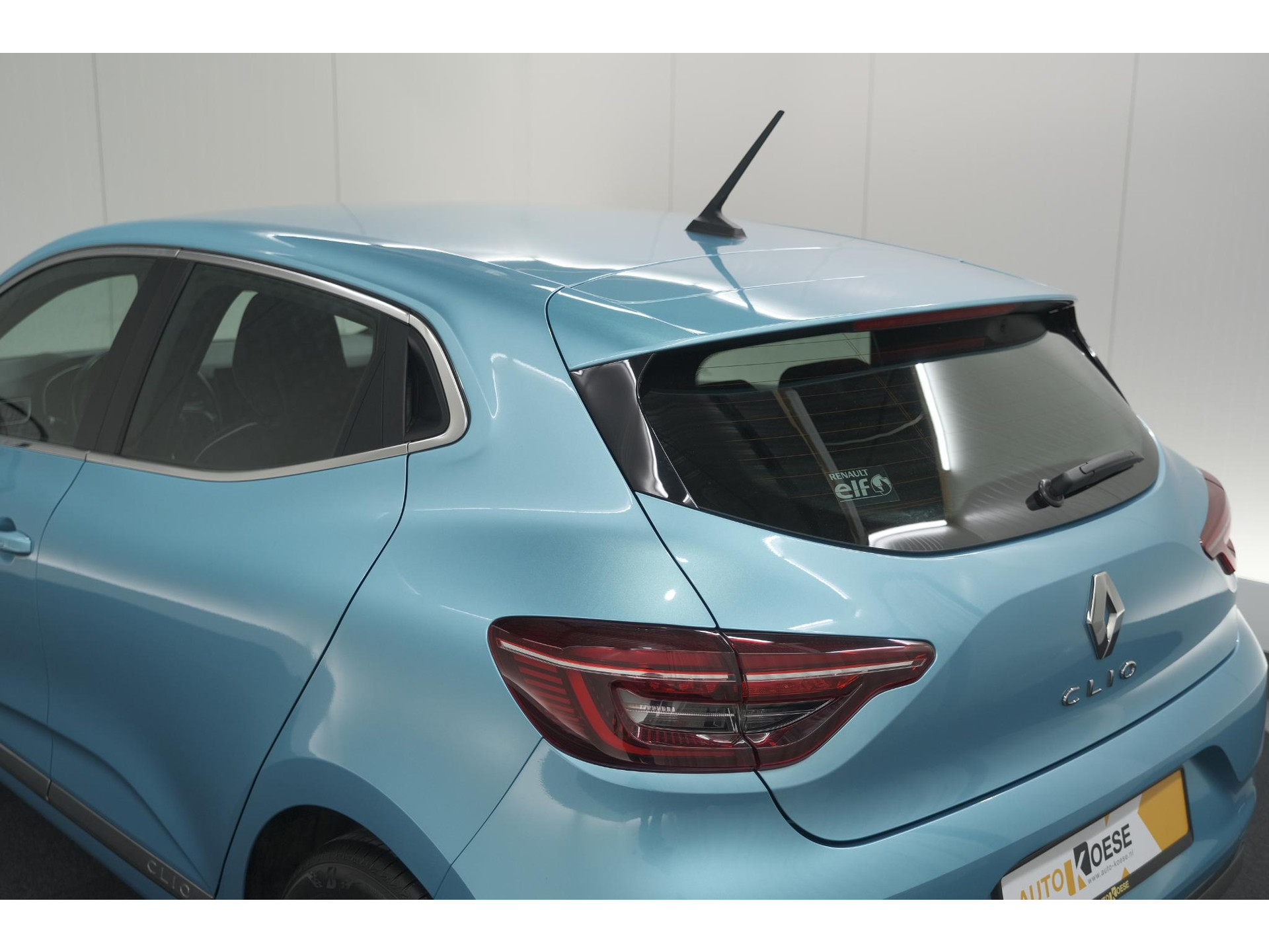 Renault Clio TCe 100 Intens | Navigatie | Apple Carplay | Parkeersensoren