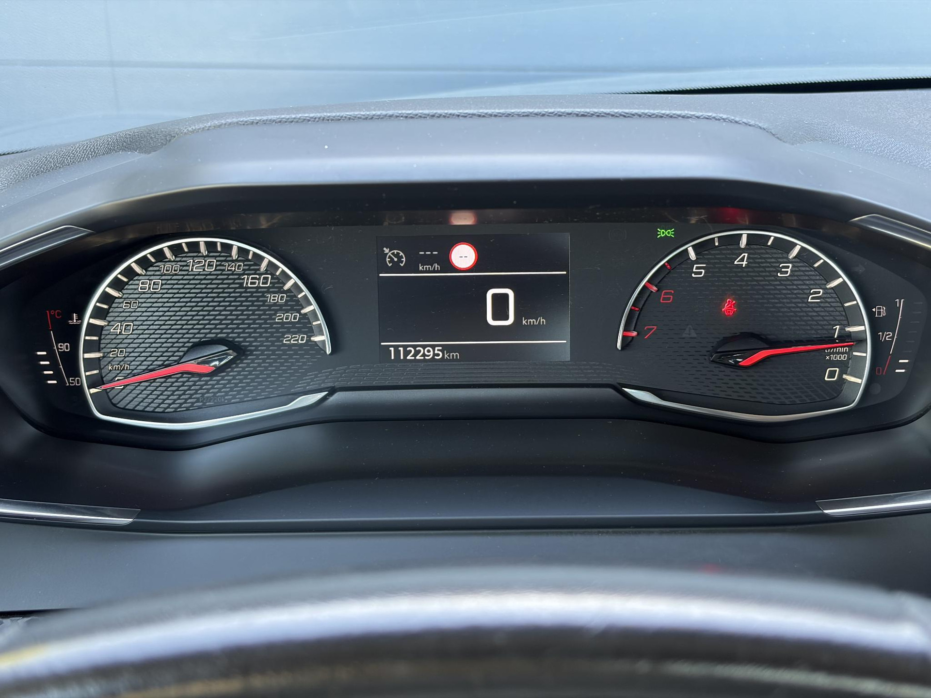 Peugeot 208 1.2 PureTech Blue Lease Active 2e Eigenaar,Navi,D-riem vv 07-2025,Pdc,Clima,Cruise,Rijstrooksensor,N.A.P,Bj 12-2019,Apk tot 08-2027