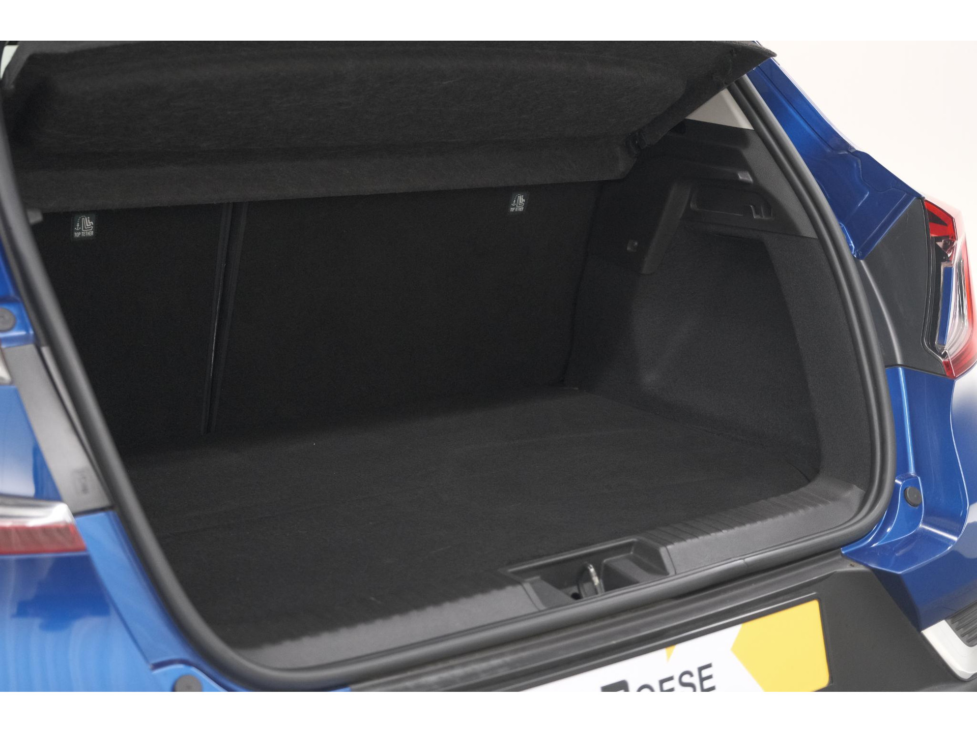Renault Captur 1.6 E-Tech Plug-in Hybrid 160 Intens | Camera | 9.3 Inch Groot Scherm | Apple Carplay | Parkeersensoren