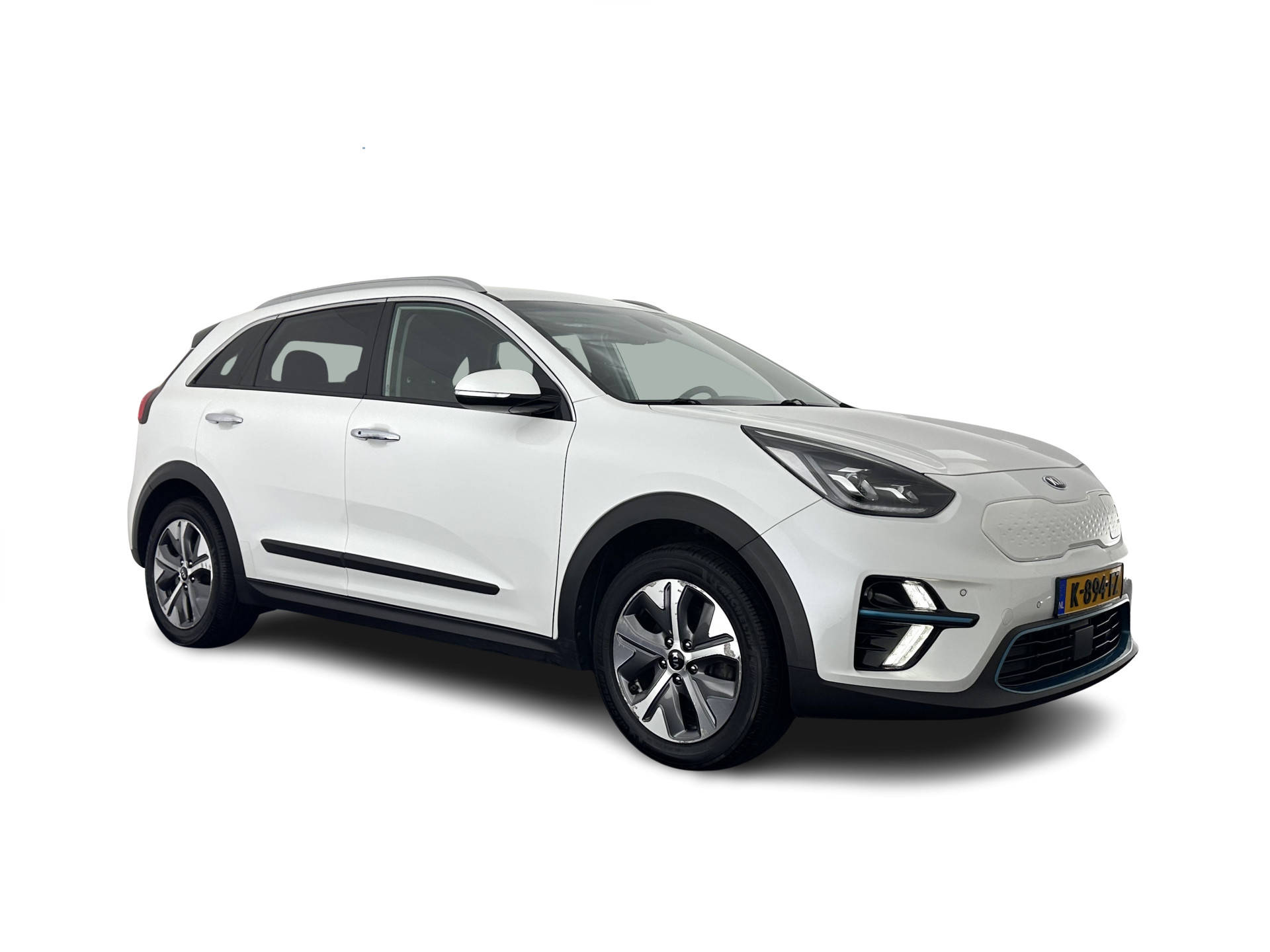 Kia e-Niro ExecutiveLine 64 kWh [ 3-Fase ] {SOH-100%} (INCL-BTW)  Aut.*HEATPUMP | LEATHER | FULL-LED | NAVI-FULLMAP | ADAPTIVE-CRUISE | CAMERA | MEMORY-PACK | LANE-ASSIST | KEYLESS | DIGI-COCKPIT | PRIVACYGLASS | SHIFTPADDLES | 17"ALU*