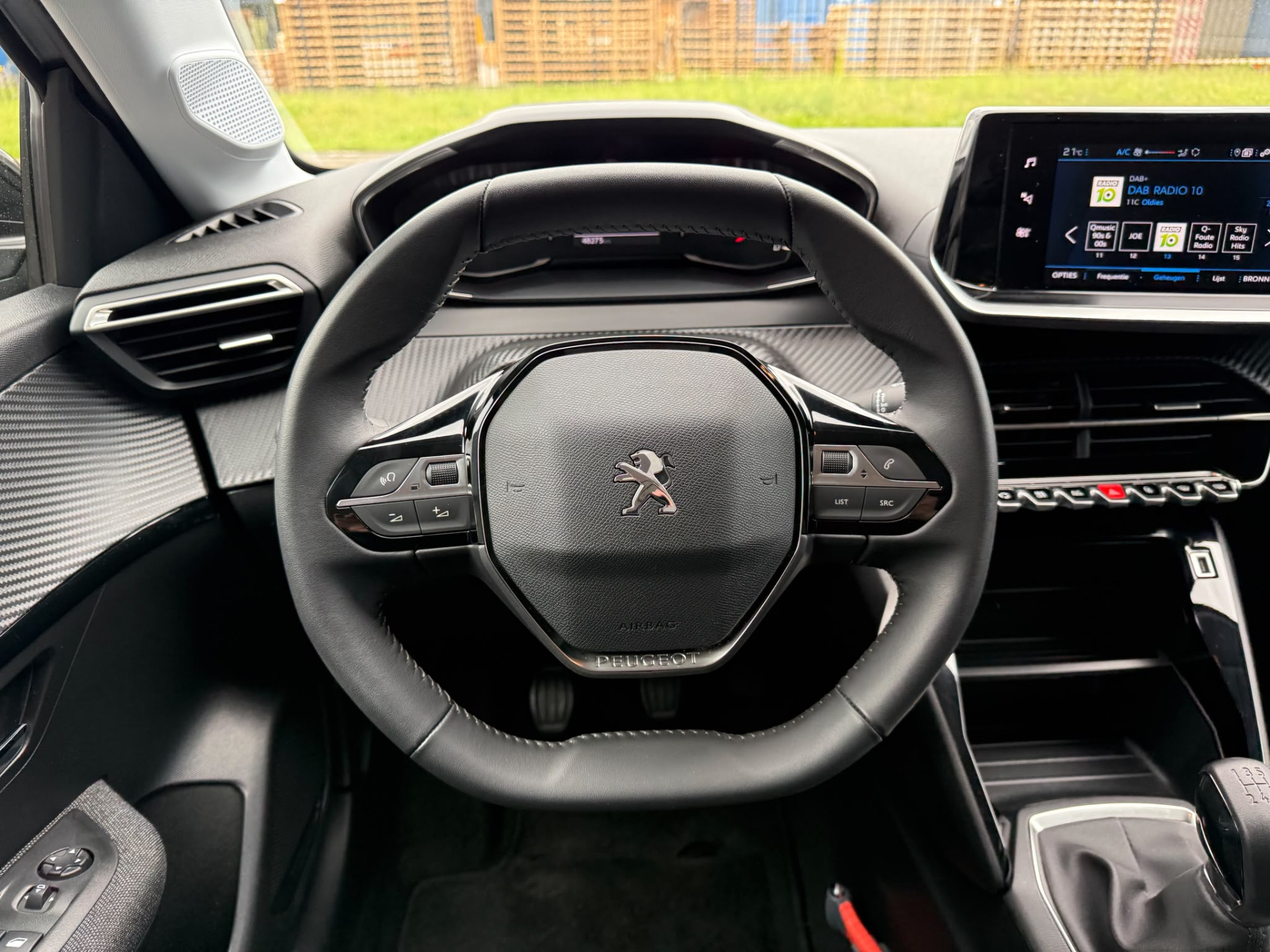 Peugeot 208 75PK Style | 1E EIGENAAR | 3/6/12MND GARANTIE| LED | CARPLAY | NAVI | CRUISE | CLIMA | LMV |