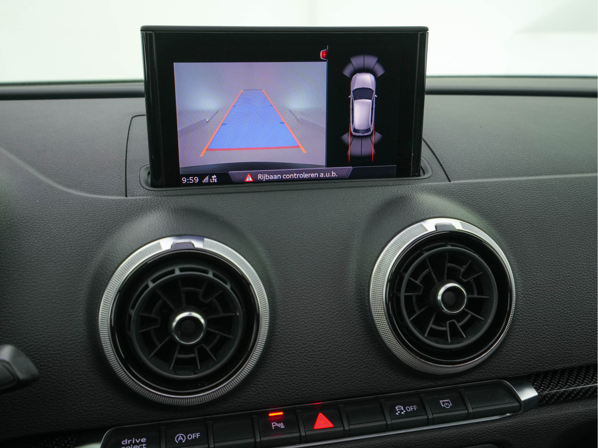 Audi RS3 2.5 TFSI quattro Aut. *RS-SEATS | PANO | NAPPA-FULL-LEATHER | DIGI-COCKPIT | BANG&OLUFSEN | APPLE-CARPLAY | ADAPTIVE-CRUISE | BLIND-SPOT | CAMERA | KEYLESS | NAVI-FULLMAP | DAB+ | MAGNETIC-RIDE | 19''ALU*