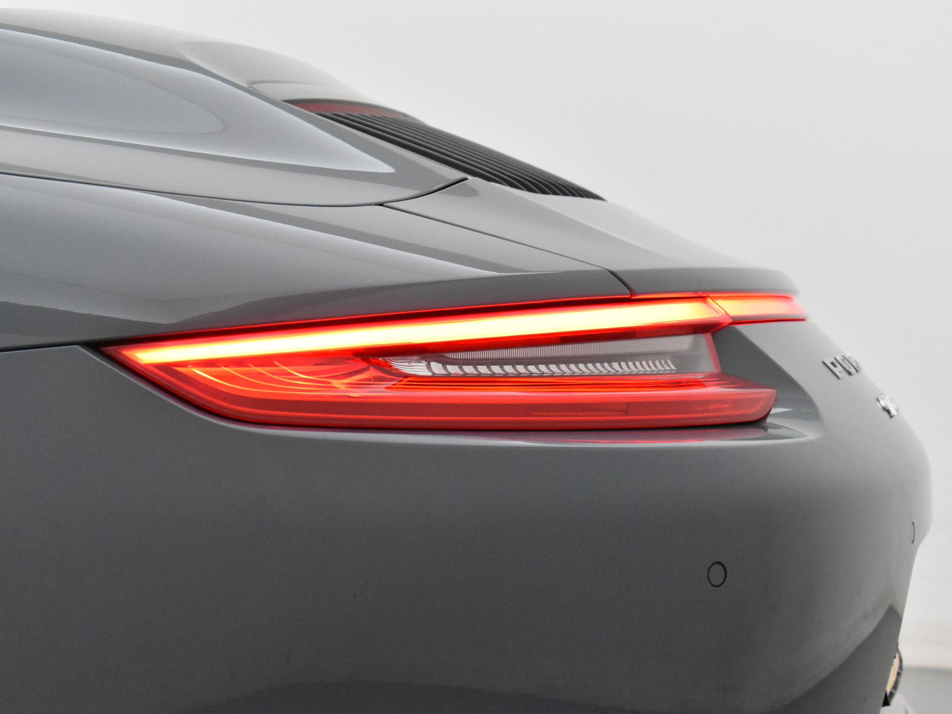 Porsche 911 Cabrio 3.0 Carrera 4S / Origineel NL AUTO/ SPORT CHRONO PLUS 421PK / NEDERLANDSE AUTO