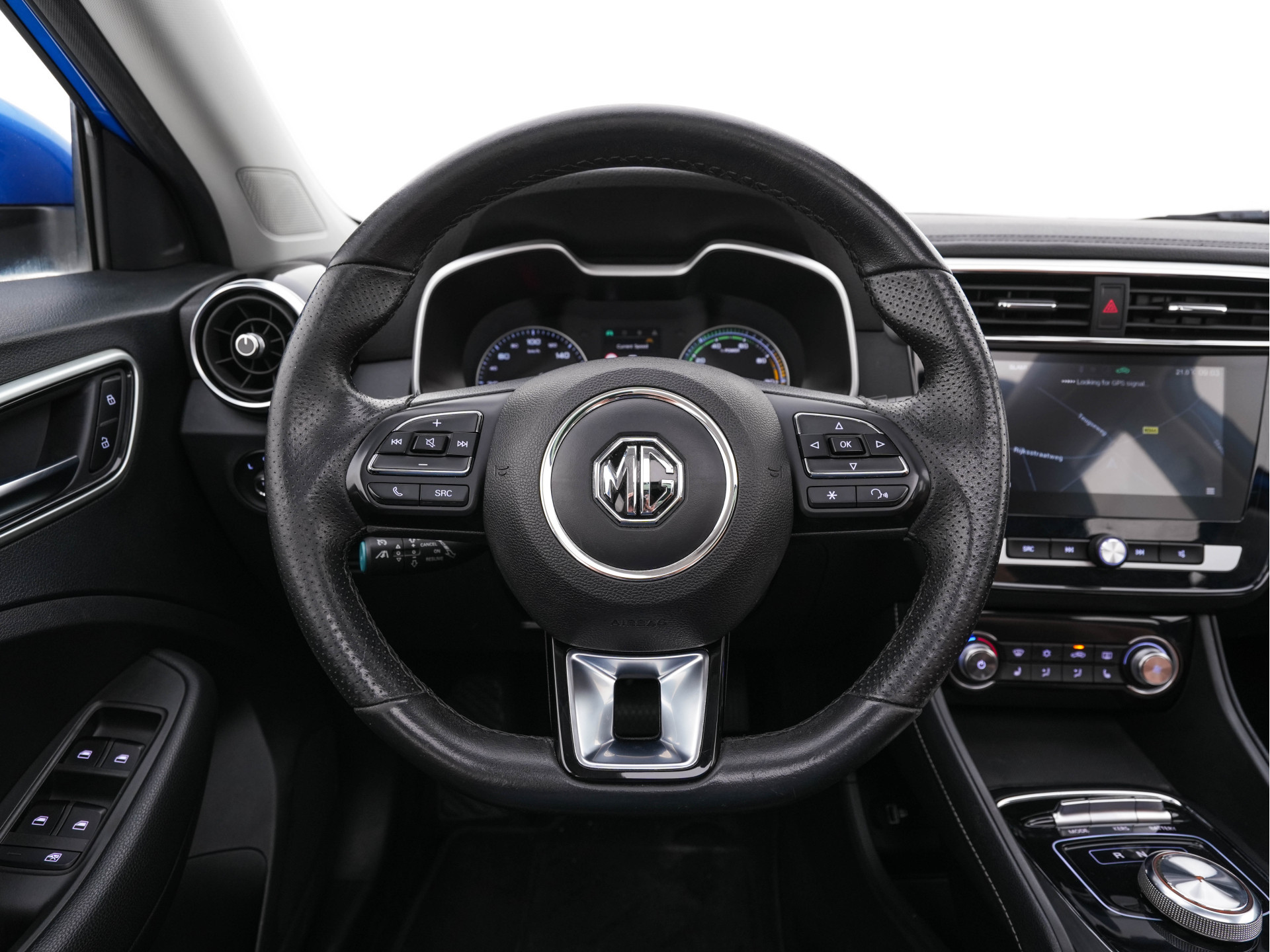 MG ZS EV Luxury 45 kWh {SOH-89%} (INCL-BTW) *PANO | LEATHER | CCS-FASTLOADER | KEYLESS | NAVI-FULLMAP | ADAPTIVE-CRUISE | CAMERA | HEATED-SPORT-SEATS | CARPLAY | BLINDSPOT | DAB | LANE-ASSIST | 17"ALU*