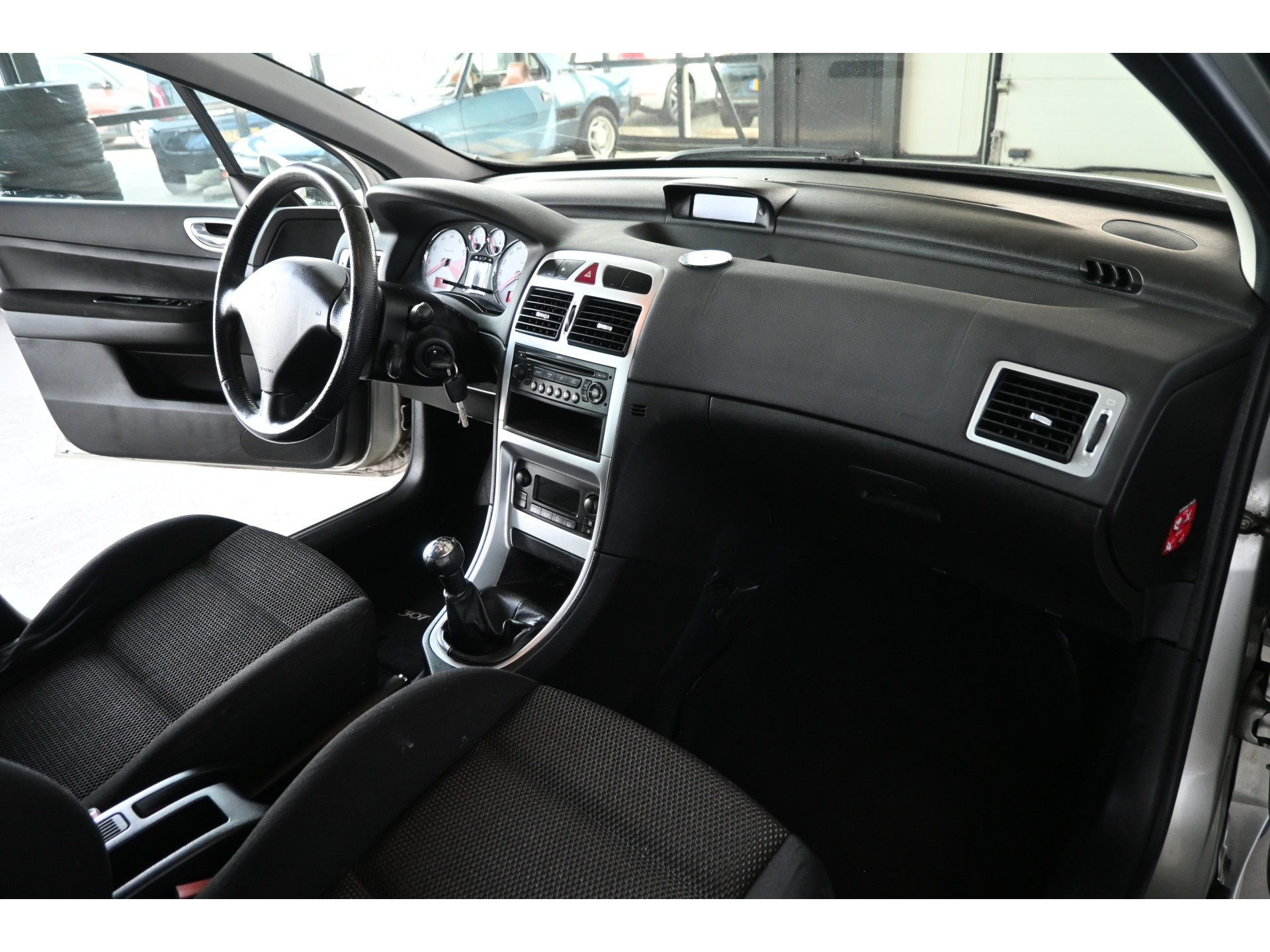 Peugeot 307 1.4-16V Premium Clima Cruise Control Trekhaak Nieuwe APK! Inruil Mogelijk!