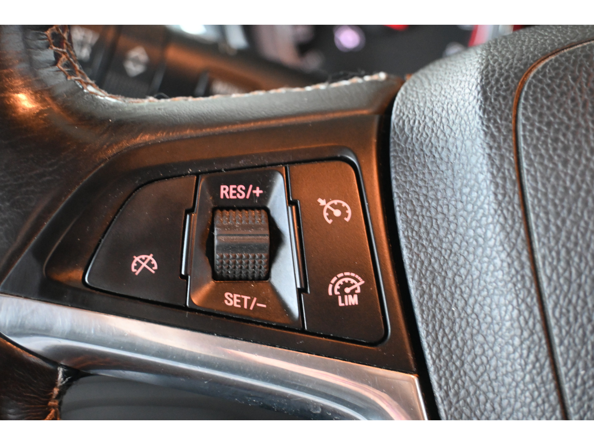 Opel Mokka 1.4 T Cosmo Clima Navigatie Schuifdak Leder 100% Onderhouden! Inruil Mogelijk!