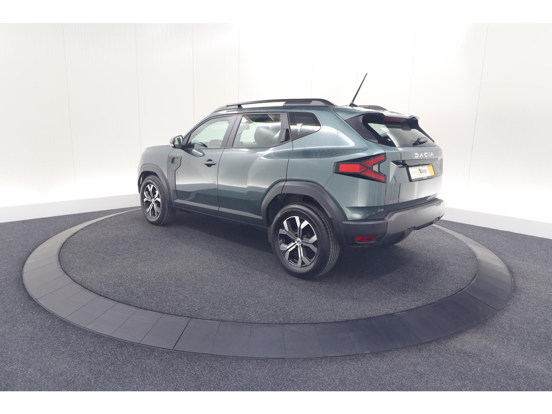 Dacia Duster Mild Hybrid 130 Expression | Camera | Stoelverwarming | Apple Carplay | Navigatie