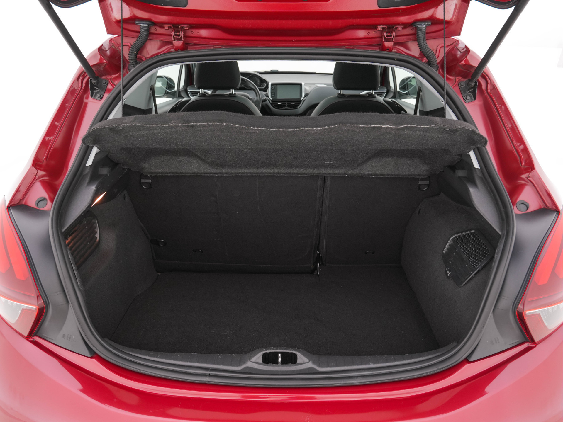 Peugeot 208 1.6 BlueHDi GT-line *PANO | LEATHER-FABRIC | JBL-AUDIO | HEATED-SPORTSEATS | NAVI-FULLMAP | CAMERA | DAB+ | PRIVACY-GLASS | TOWBAR | 17''ALU*