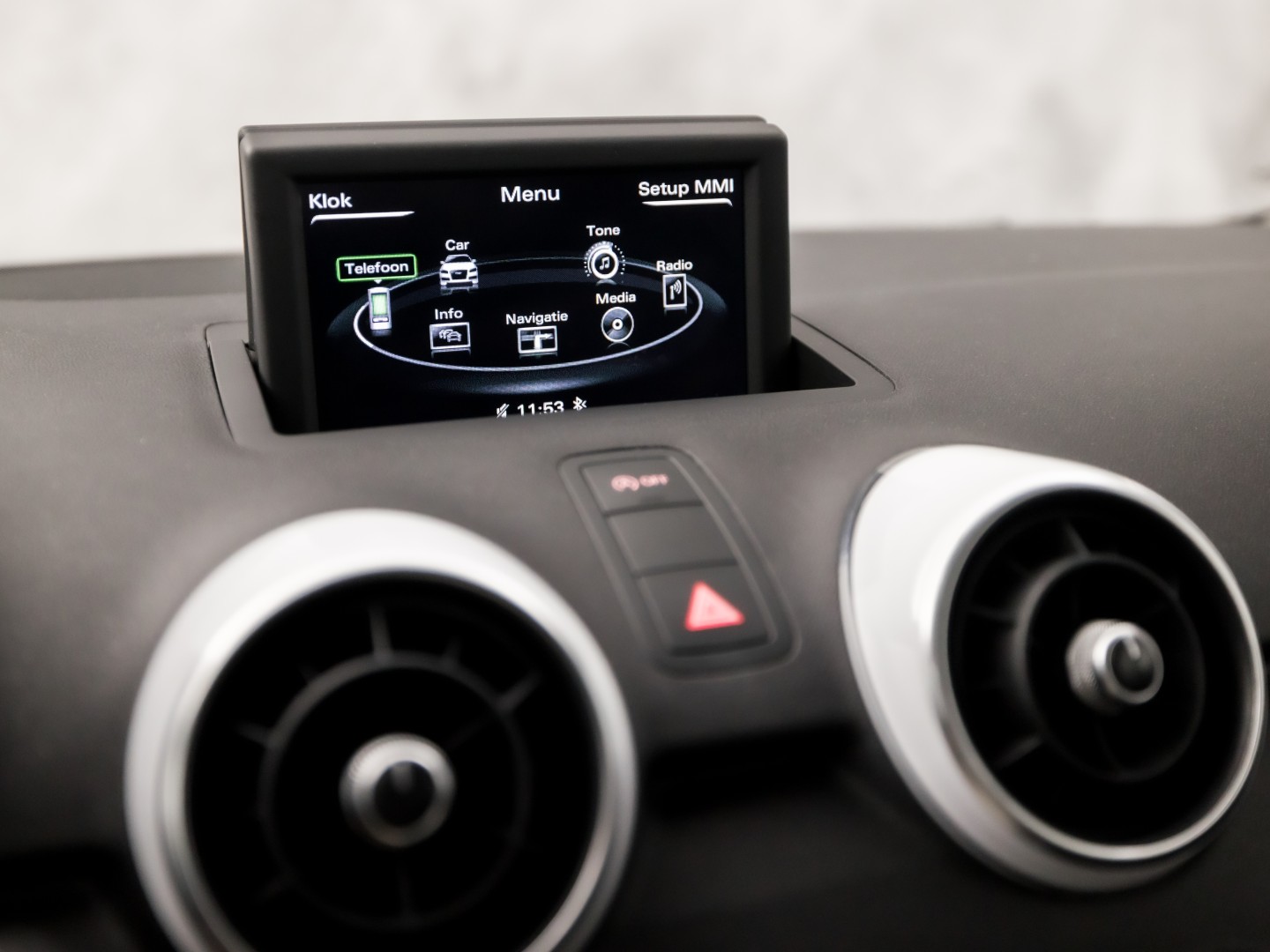 Audi A1 Sportback 1.2 TFSI S-Line Sport (NAVIGATIE, 5 DEURS, PARKEERSENSOREN, CRUISE, SPORTSTOELEN, LED ACHTERLICHTEN, BLUETOOTH, NIEUWE APK, NIEUWSTAAT)