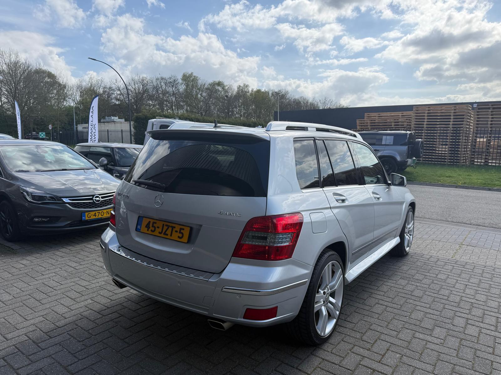 Mercedes-Benz GLK-klasse 280 4-Matic | 1E EIGENAAR | 3/6/12MND GARANTIE | NL-AUT | PANO | XENON | CRUISE | HARMAN-KARDON | NAVI |