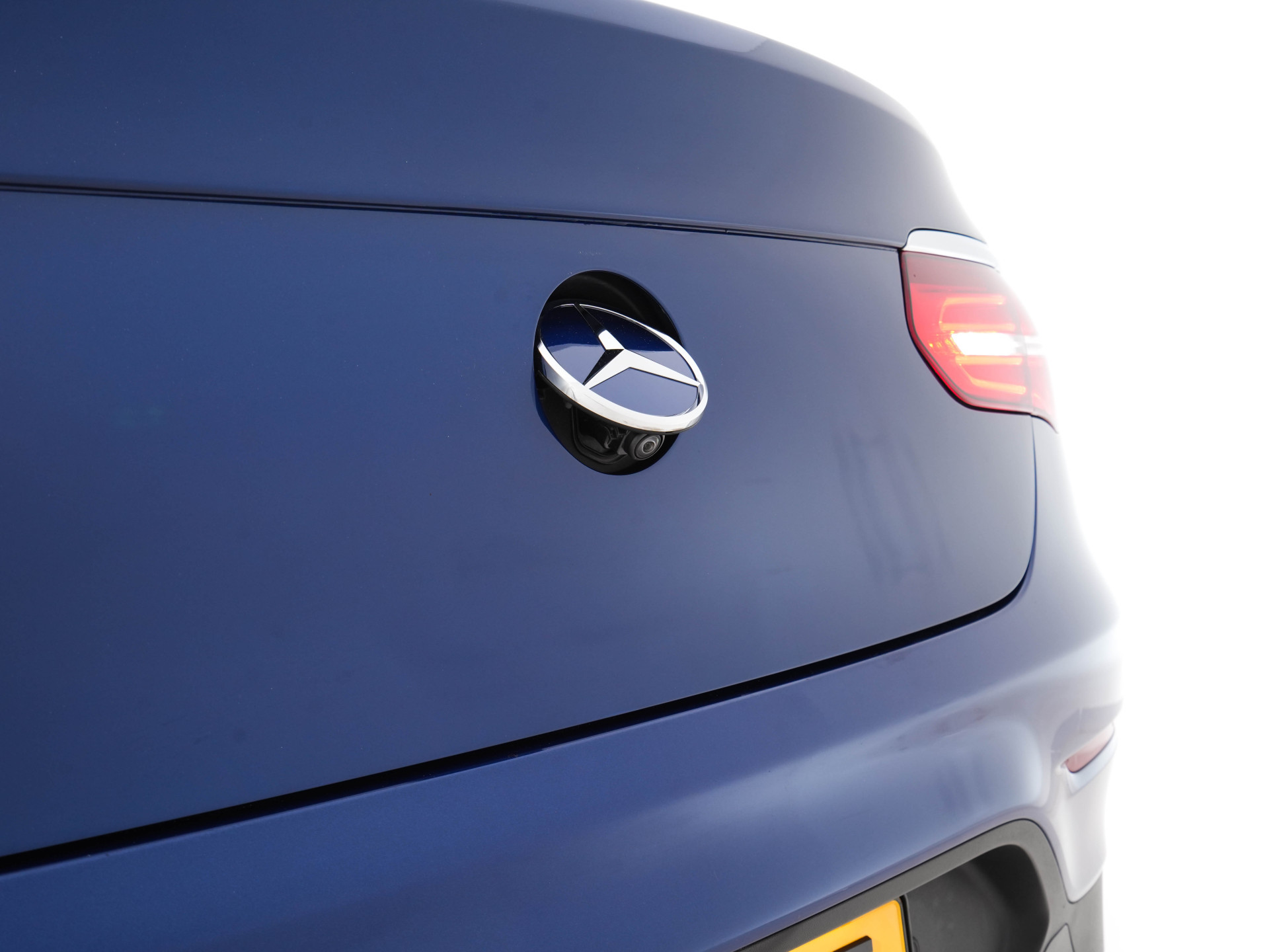 Mercedes-Benz GLC-klasse Coupé 350 d 4Matic AMG-Sportpack Premium Plus Aut. *PANO | LEATHER | FULL-LED |  NAVI-FULLMAP | ECC | CAMERA | PDC | SHIFT-PADDLES | CRUISE | AMBIENT-LIGHT | TOWBAR | HEATED-SPORTSEATS | PRIVACY-GLASS | 20"ALU*