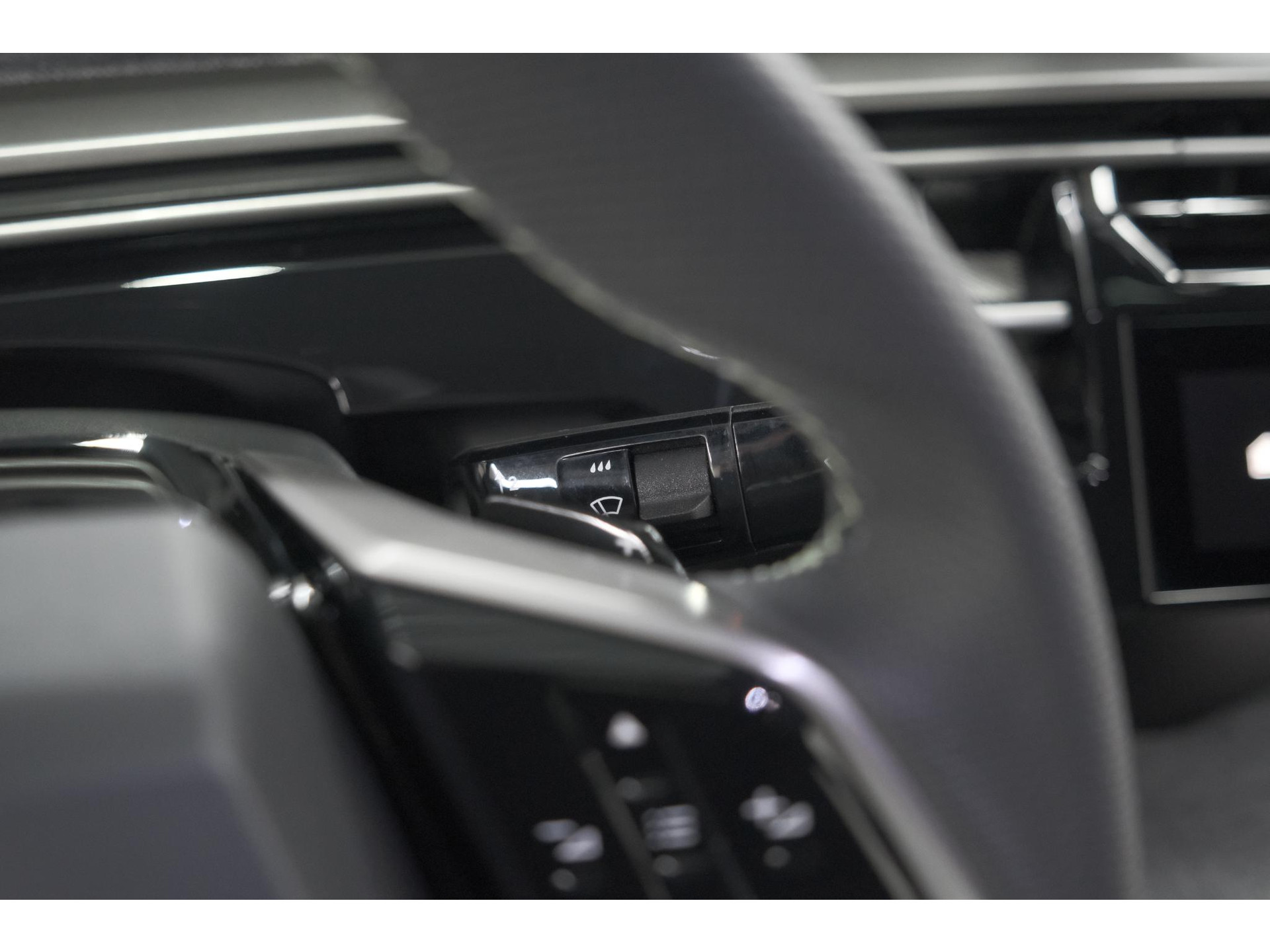 Peugeot 3008 1.2 Hybrid 145 GT | Adaptieve Cruise Control | Camera | Elektrische Kofferklep | Apple Carplay