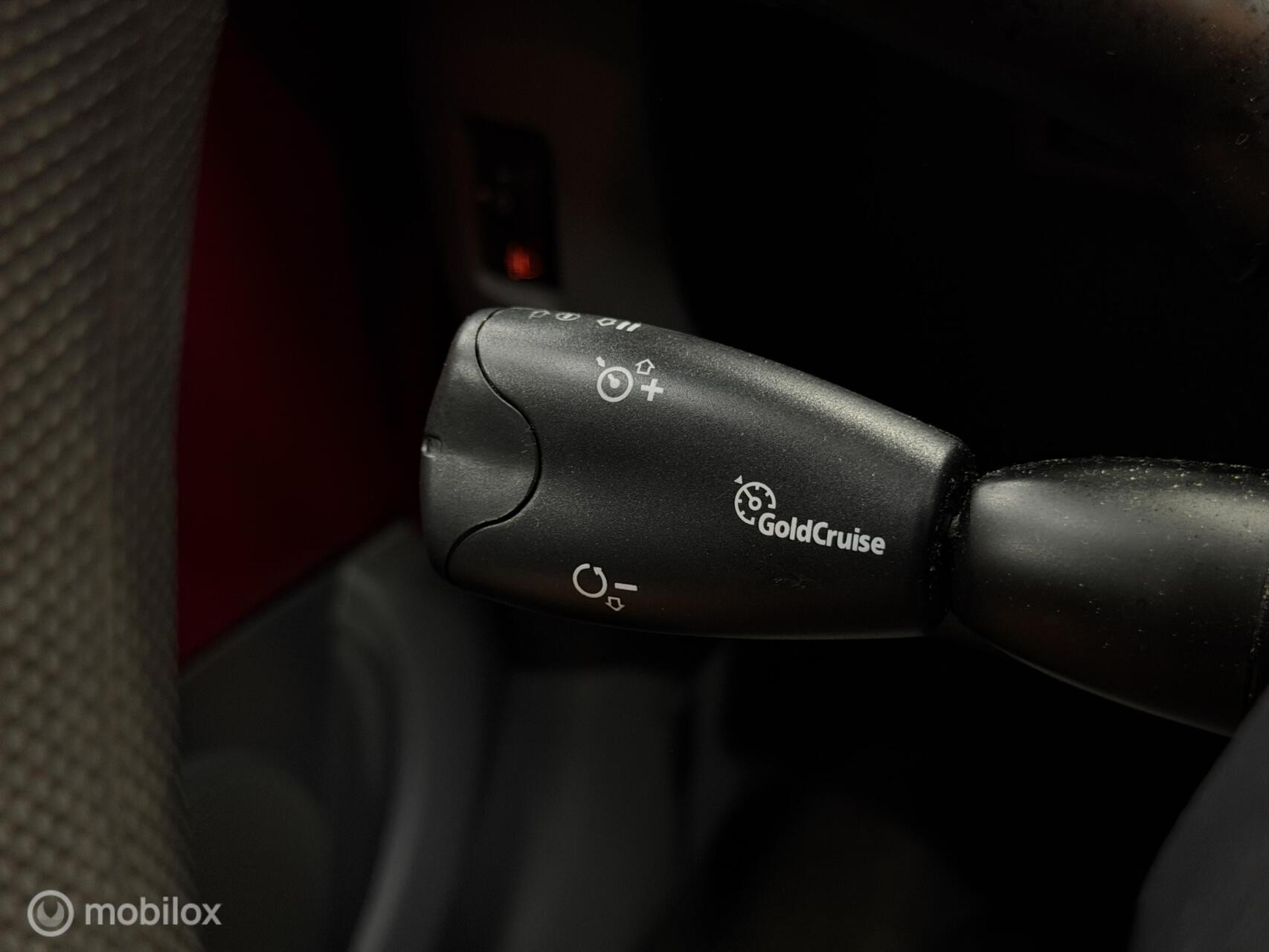 Toyota Aygo 1.0-12v Aspiration Red Navigator|Automaat|NAP|Navi