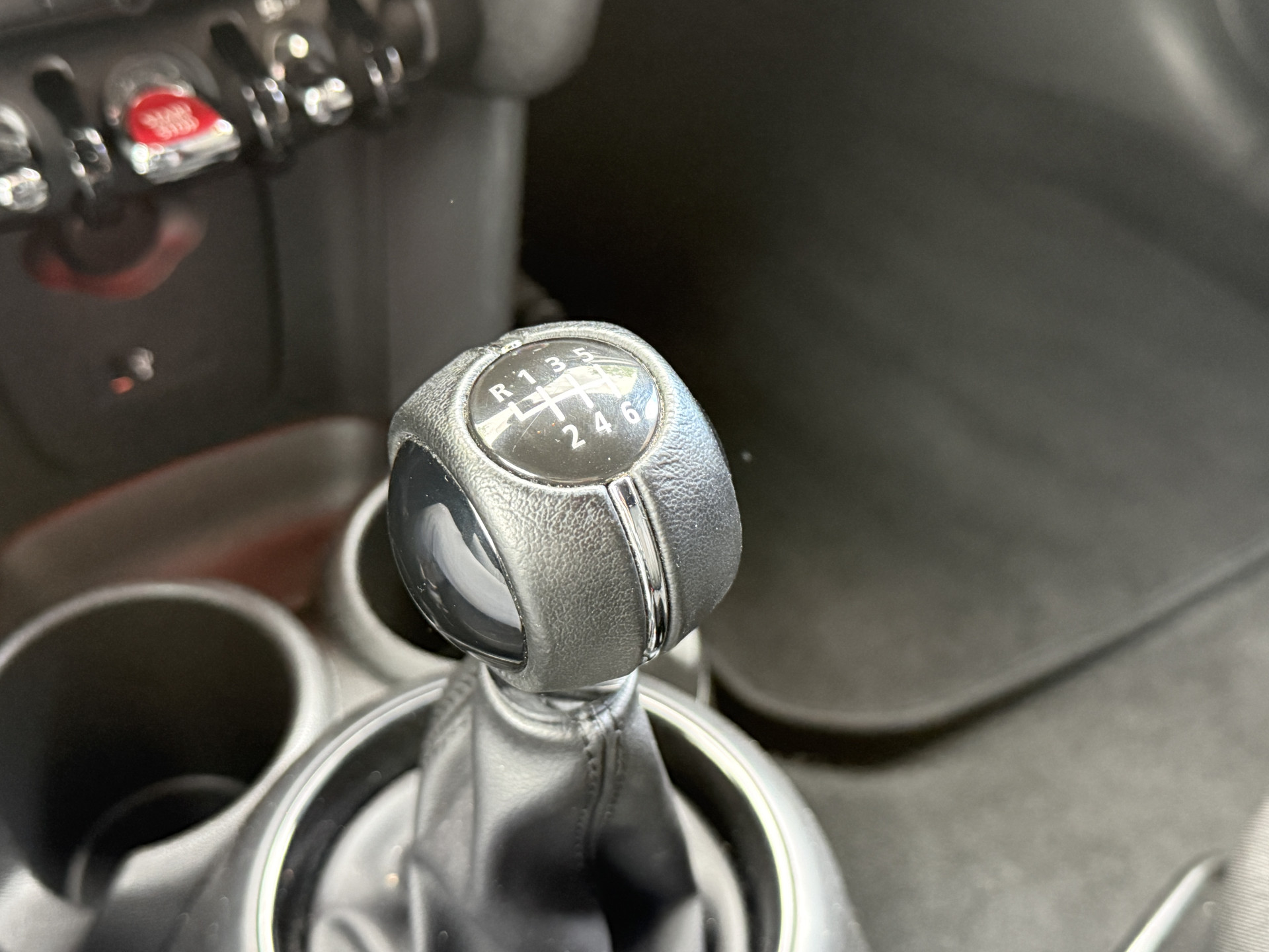 MINI 5-Deurs 1.5 Cooper Pepper | Keyless | Dealeronderhouden | All-Season
