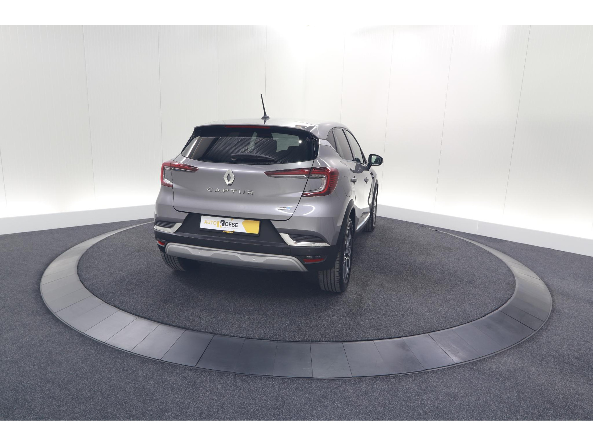 Renault Captur 1.6 E-Tech Plug-in Hybrid 160 Intens | Parkeersensoren | Apple Carplay | Navigatie | Climate Control