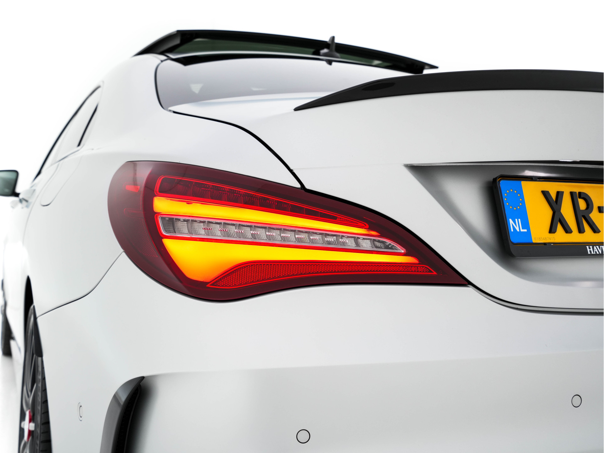 Mercedes-Benz CLA-klasse AMG 45 4MATIC Ambition Aut. *PANO | AMG-AERO-PACK | RECARO-SPORTSEATS | MICROFIBRE | FULL-LED | MEMORY-PACK | HARMAN/KARDON-SURROUD | KEYLESS | HEATED-SEATS | NAVI-FULLMAP | SHIFT-PADDLES | 19''ALU*