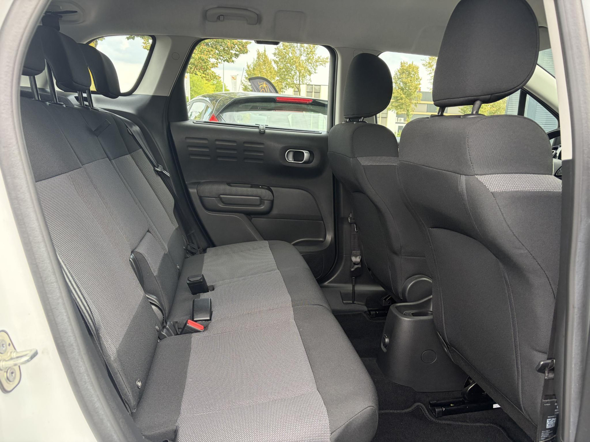 Citroen C3 Aircross 1.2 PureTech Feel ✓1e Eigenaar✓D-riem vv in 08-2026✓Draadloze telefoonlader✓Carplay✓Navi✓Clima✓Cruise✓Pdc✓Rijstrooksensor✓Bj 10-2018✓Lm velgen✓N.A.P✓Apk tot 11-2027