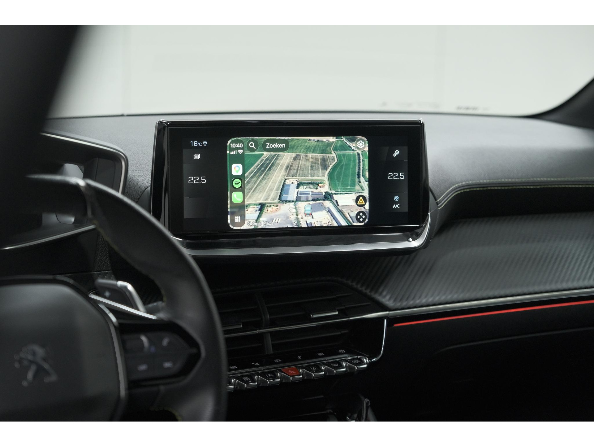 Peugeot 208 PureTech 100 EAT8 GT | Camera | Dodehoekdetectie | Navigatie | Apple Carplay