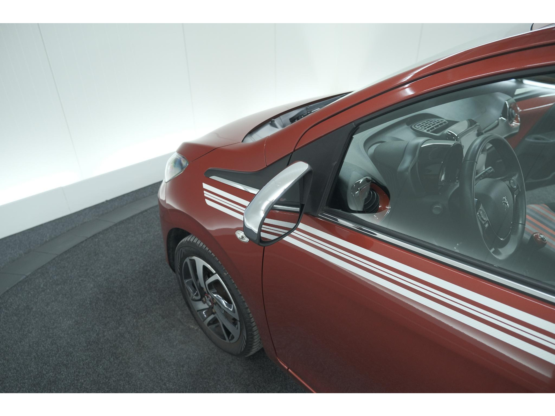 Peugeot 108 1.0 e-VTi Allure TOP! | Elektrisch Vouwdak | Trekhaak | Camera | Apple Carplay