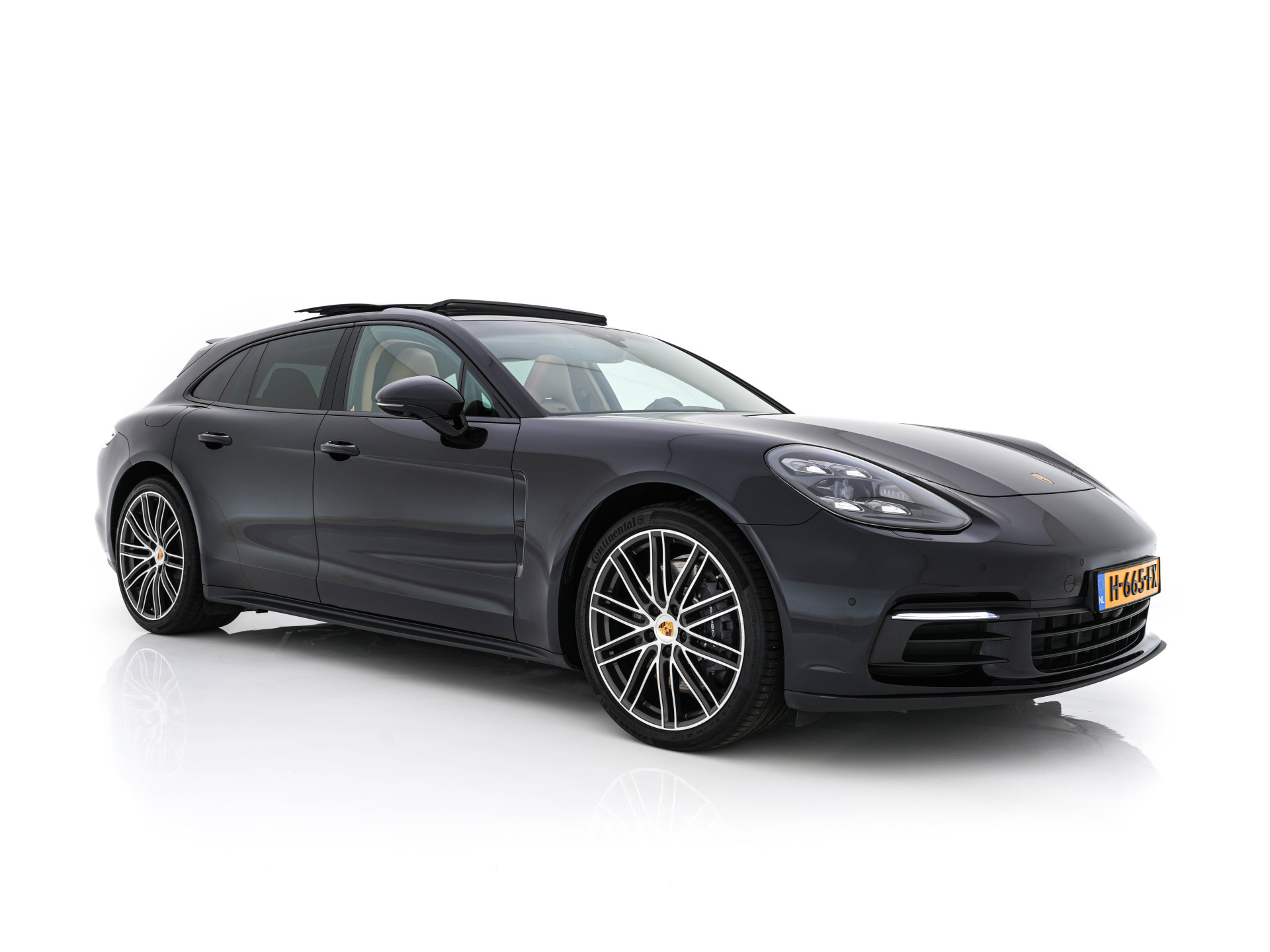 Porsche Panamera Sport Turismo 3.0 4 Sportchrono-Pack Aut. *PANO | LEATHER | MATRIX-LED | BOSE-SURROUND | MEMORY-PACK | TOPVIEW | KEYLESS | NAVI-FULLMAP | HEATED-SPORTSEATS | DAB+ | PRIVACYGLASS | SHIFTPADDLES | SPORT-EXHAUST | 21''ALU*