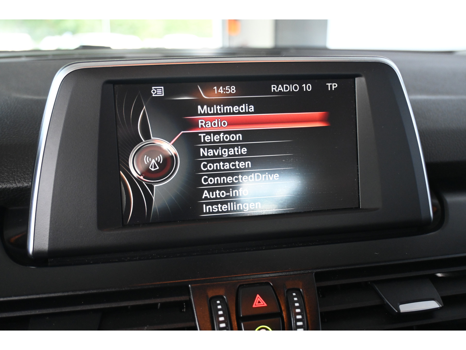 BMW 2-serie Active Tourer 218i Automaat Centennial Executive Navigatie LED Rijklaarprijs! Inruil Mogelijk!