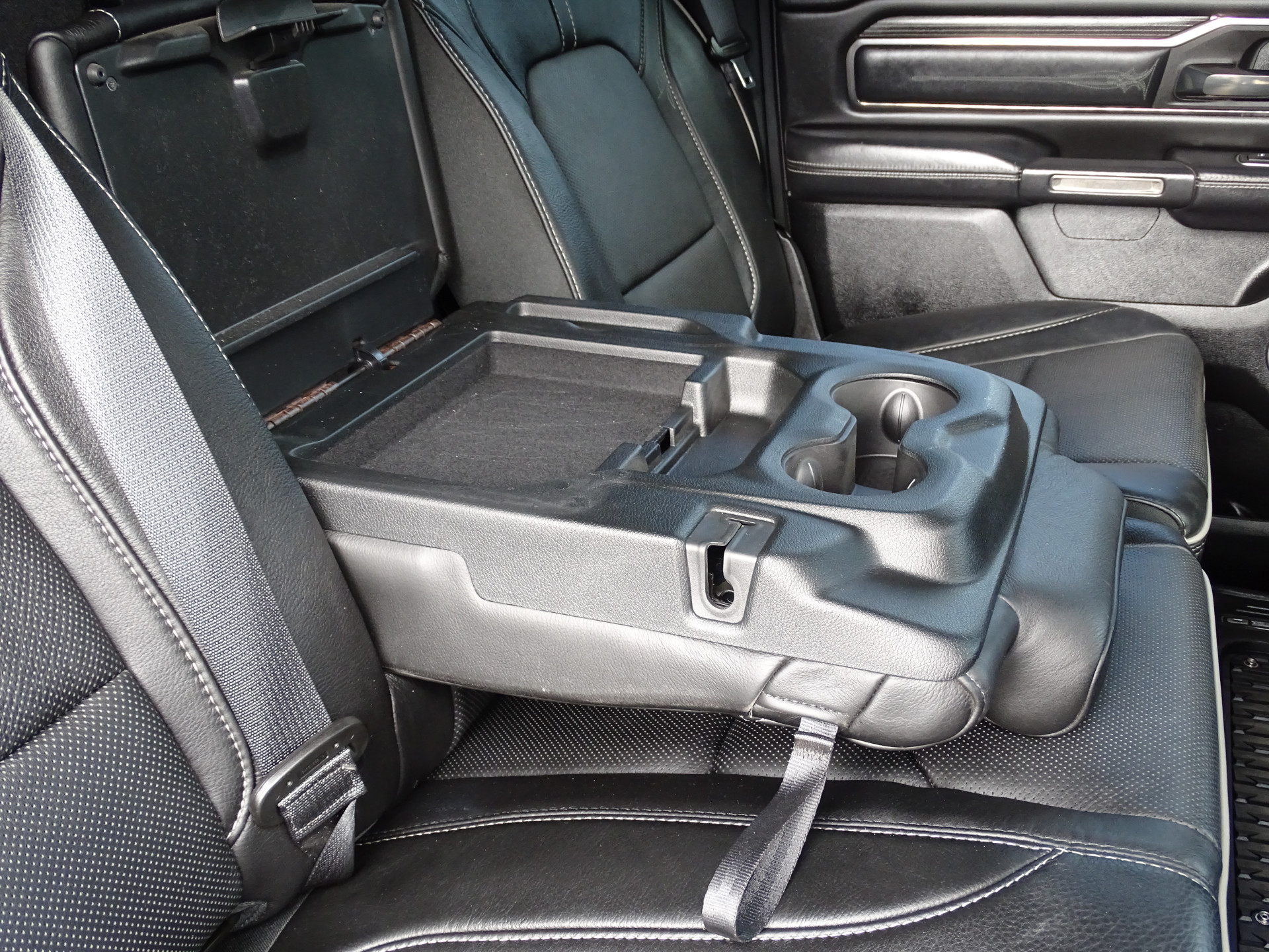 Dodge Ram 1500 5.7 V8 4x4 Crew Cab Limited