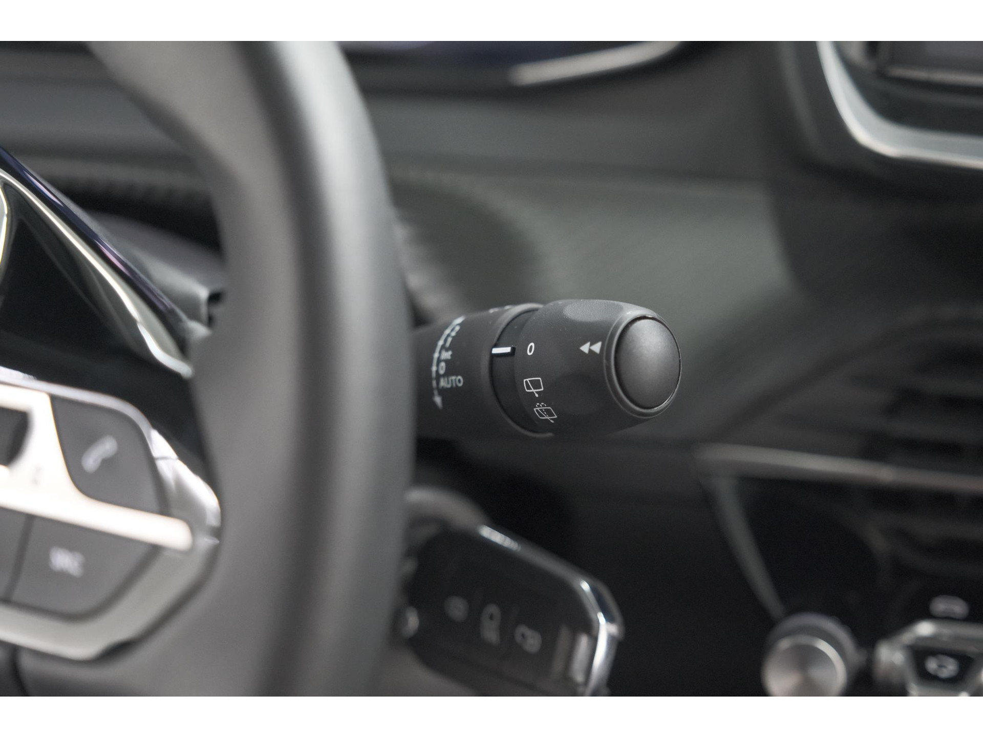 Peugeot 208 1.2 Hybrid 110 e-DSC6 Allure | IJSKOUDE Climate Control | Apple Carplay | Parkeersensoren