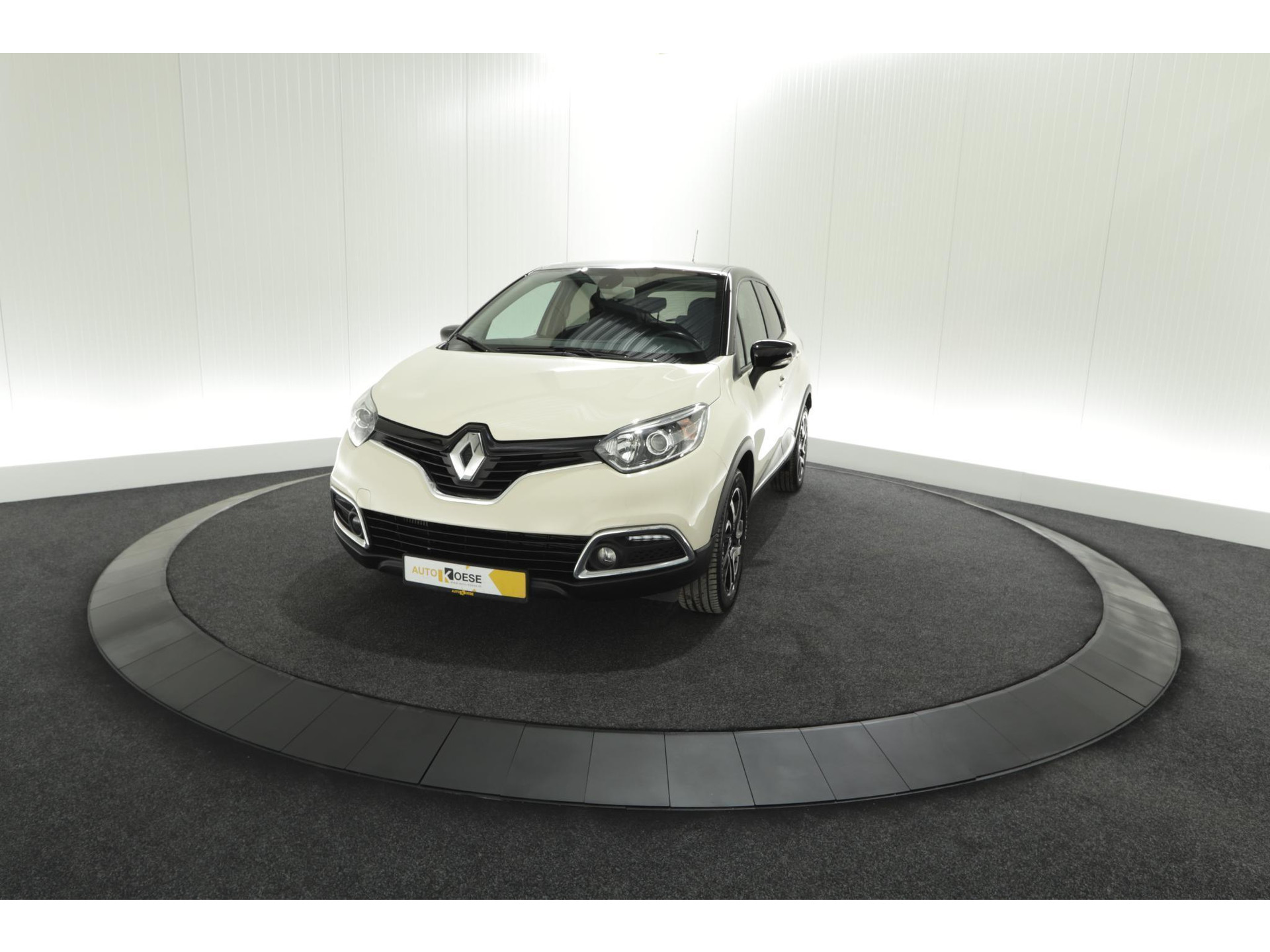 Renault Captur TCe 120 Dynamique | Trekhaak | Camera | R-Link Navigatie | Parkeersensoren
