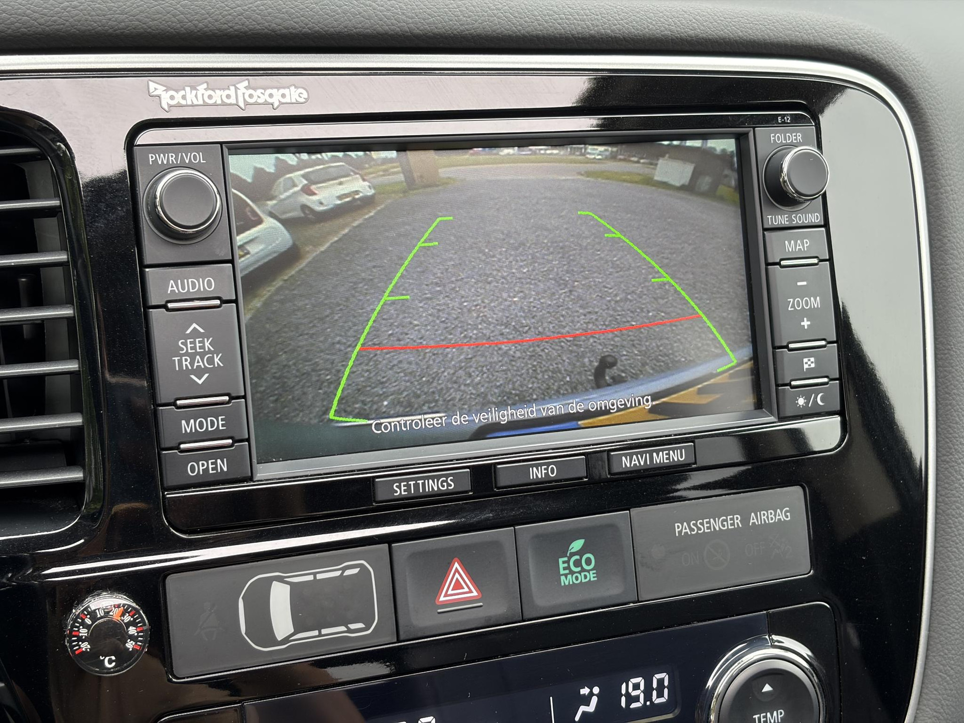 Mitsubishi Outlander 2.0 PHEV Executive Edition Trekhaak,Schuifdak,Leder,Stoelverw-Koeling,Camera,Navi,Keyless,Clima,Cruise,Lm velgen,Pdc,V+A,Rijstrooksensor,Extra velgen,N.A.P,Nieuwe Apk bij Aflevering