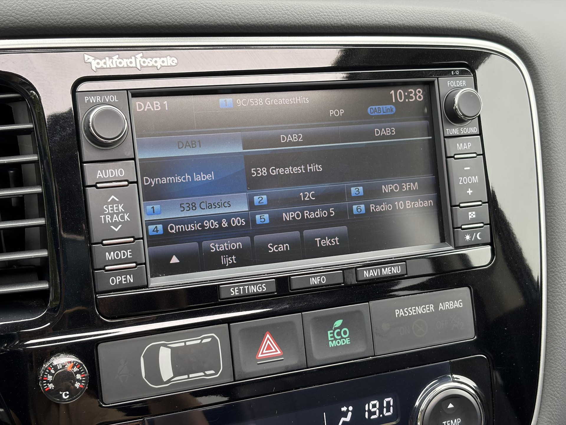 Mitsubishi Outlander 2.0 PHEV Executive Edition Trekhaak,Schuifdak,Leder,Stoelverw-Koeling,Camera,Navi,Keyless,Clima,Cruise,Lm velgen,Pdc,V+A,Rijstrooksensor,Extra velgen,N.A.P,Nieuwe Apk bij Aflevering
