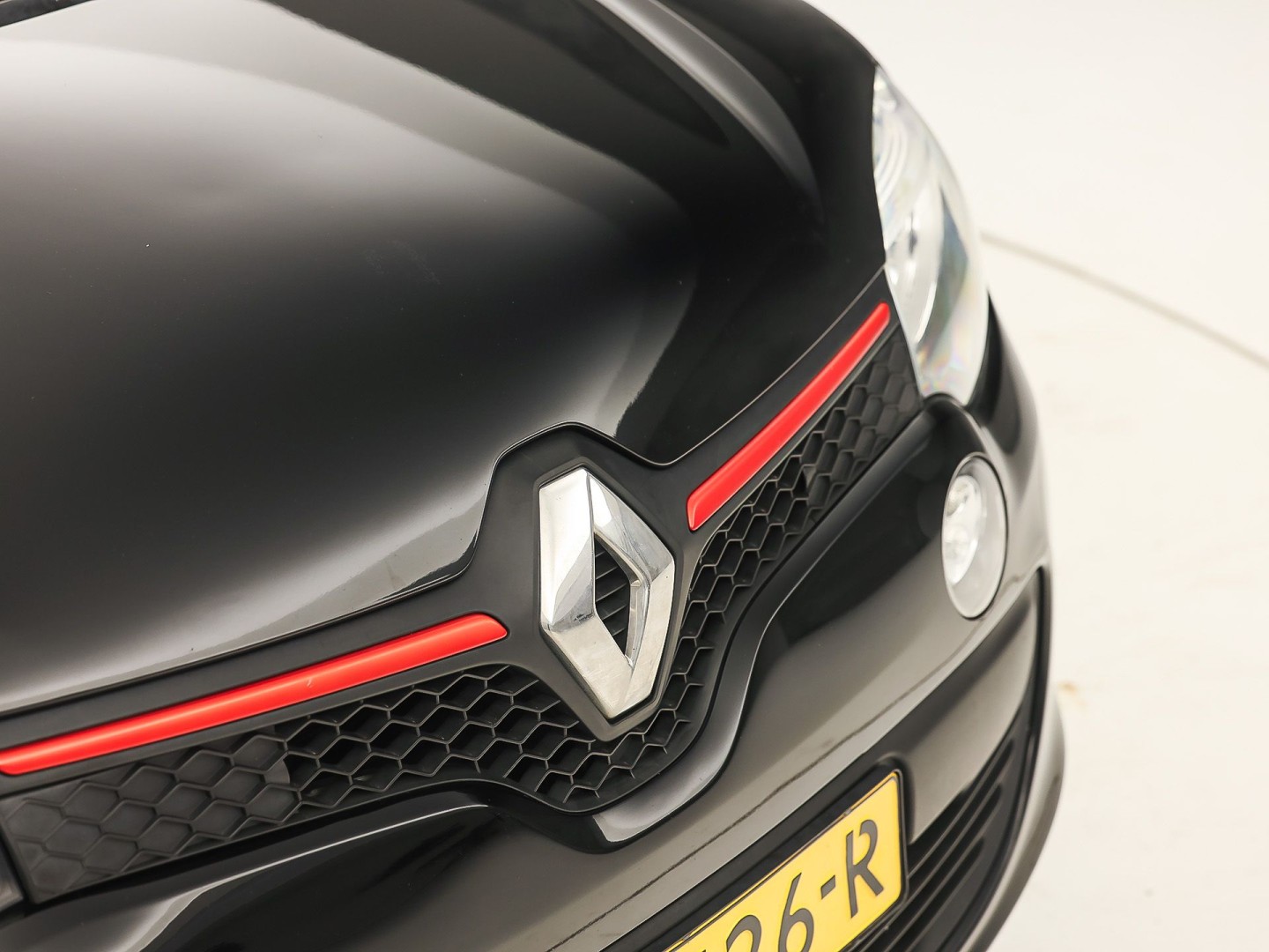Renault Twingo 1.0 SCe Collection (AIRCO, ELEK RAMEN, CRUISE, SPORTSTOELEN, NIEUWE APK, NIEUWSTAAT)