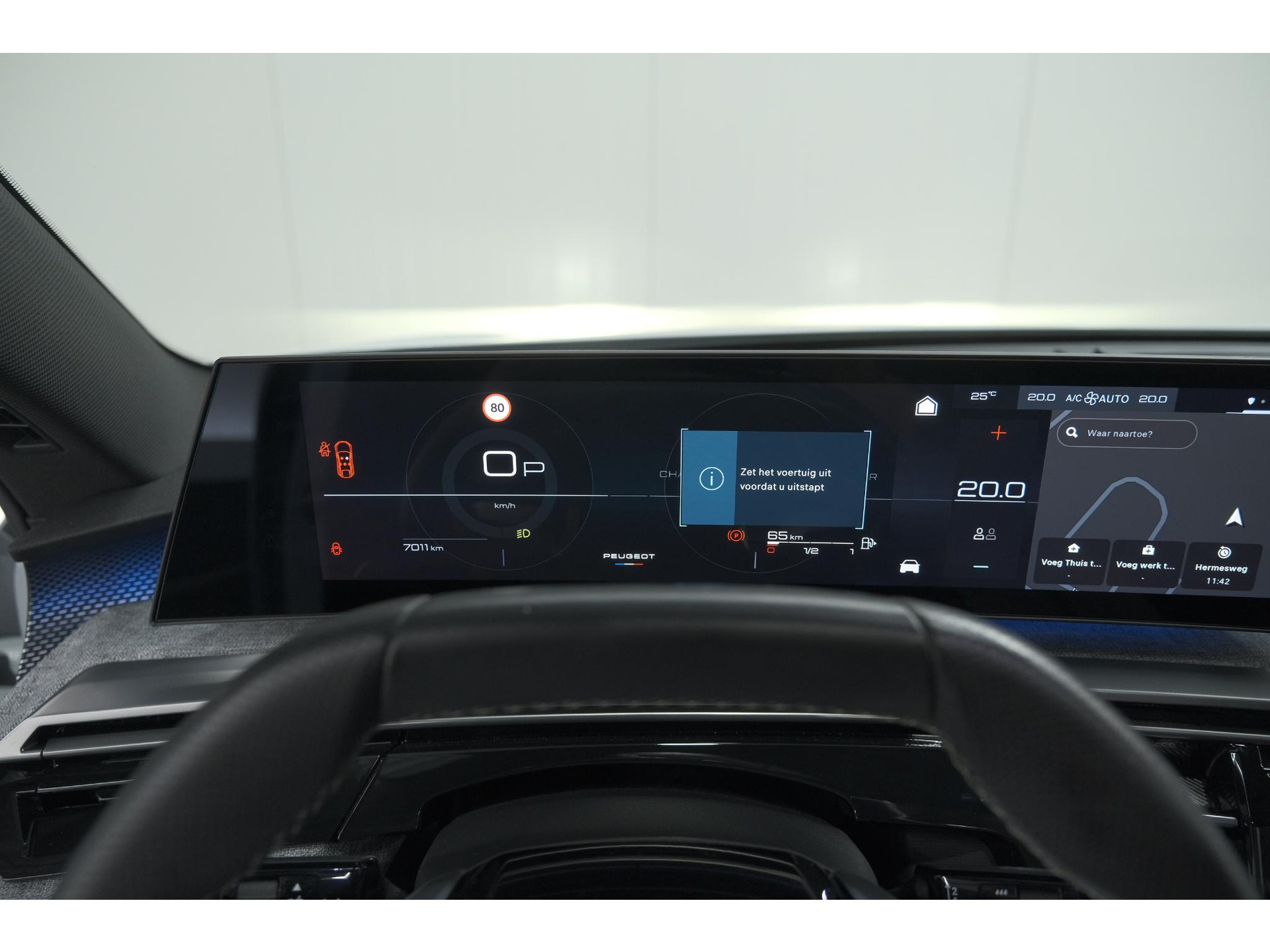 Peugeot 3008 1.2 Hybrid 136 GT | Panoramadak | FOCAL Audio | Alcantara Executive Pakket | 360 Camera | Adaptieve Cruise Control