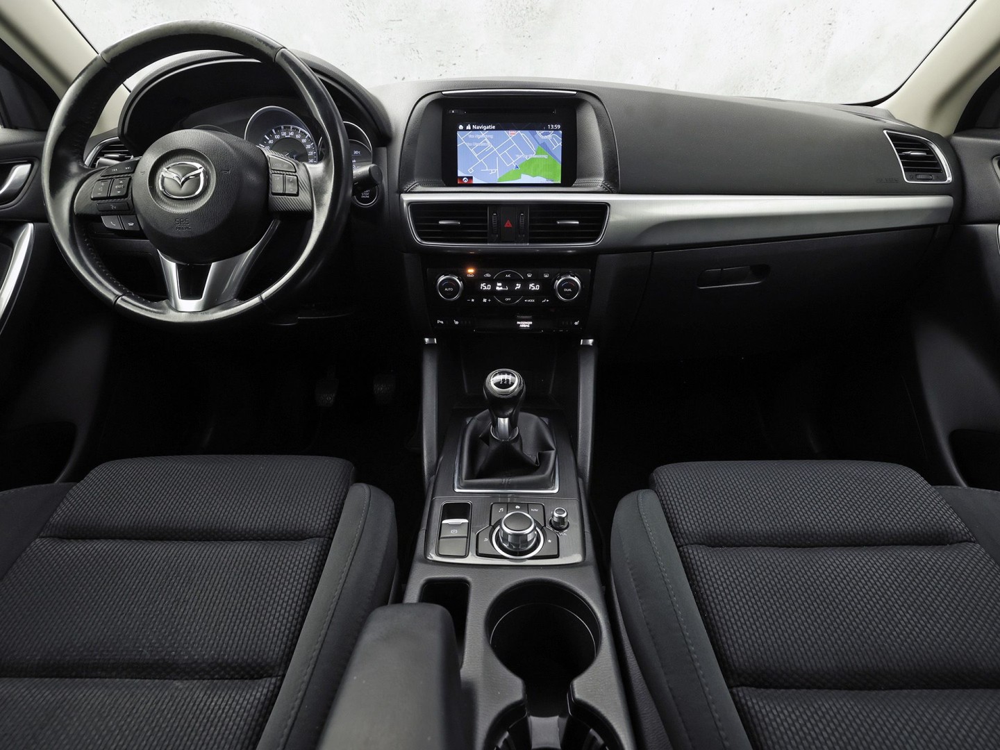 Mazda CX-5 2.0 SkyActiv-G 165 TS 2WD (NAVIGATIE, CLIMATE, STOELVERWARMING, GETINT GLAS, PARKEERSENSOREN, CRUISE, NIEUWE APK, NIEUWSTAAT)