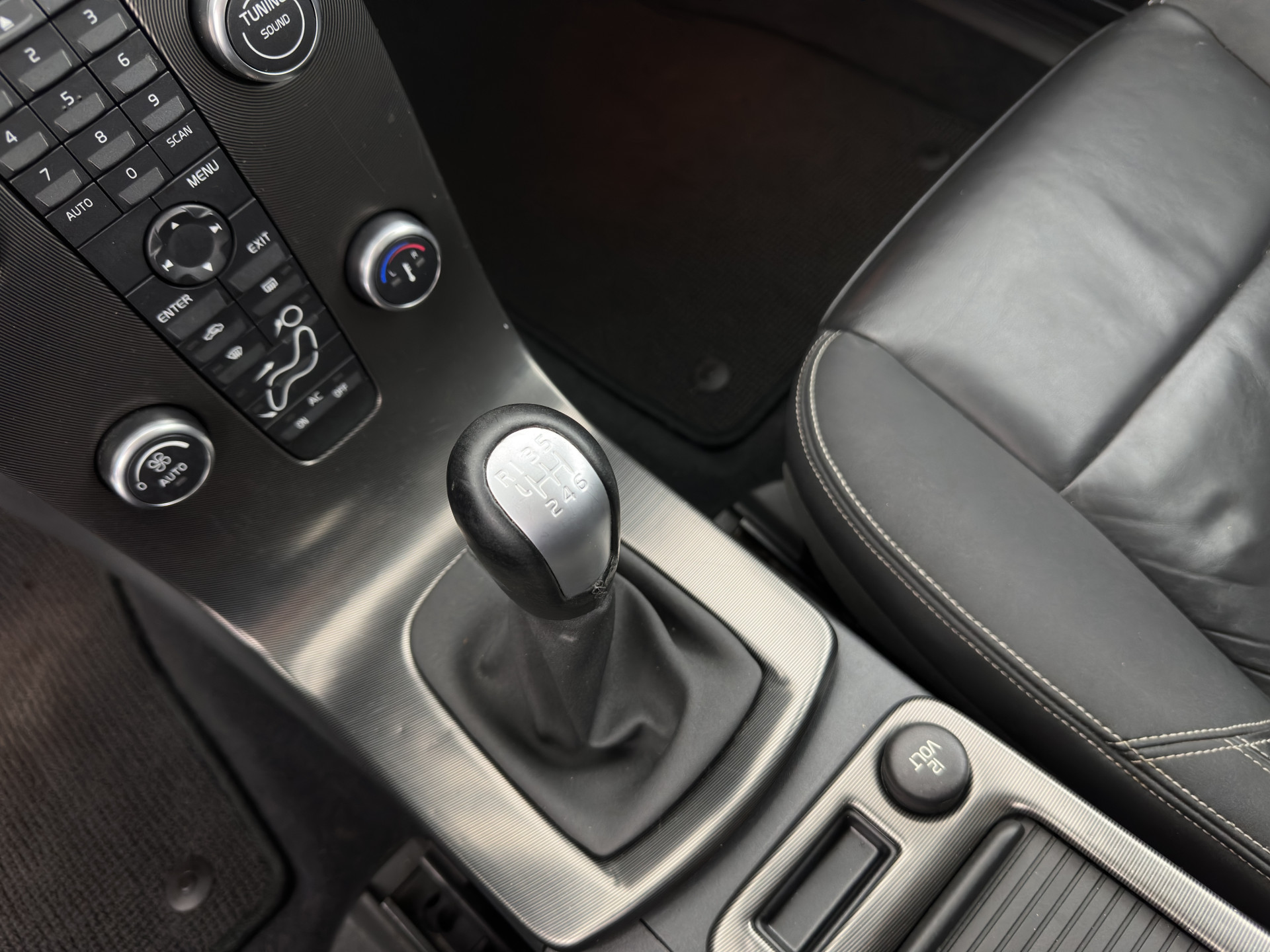 Volvo C30 1.6 D2 R-Design (INCL-BTW) *LEATHER-FABRIC | SPORT-SEATS | ECC | PDC | CARBON-INLAY | CRUISE | 17''ALU*