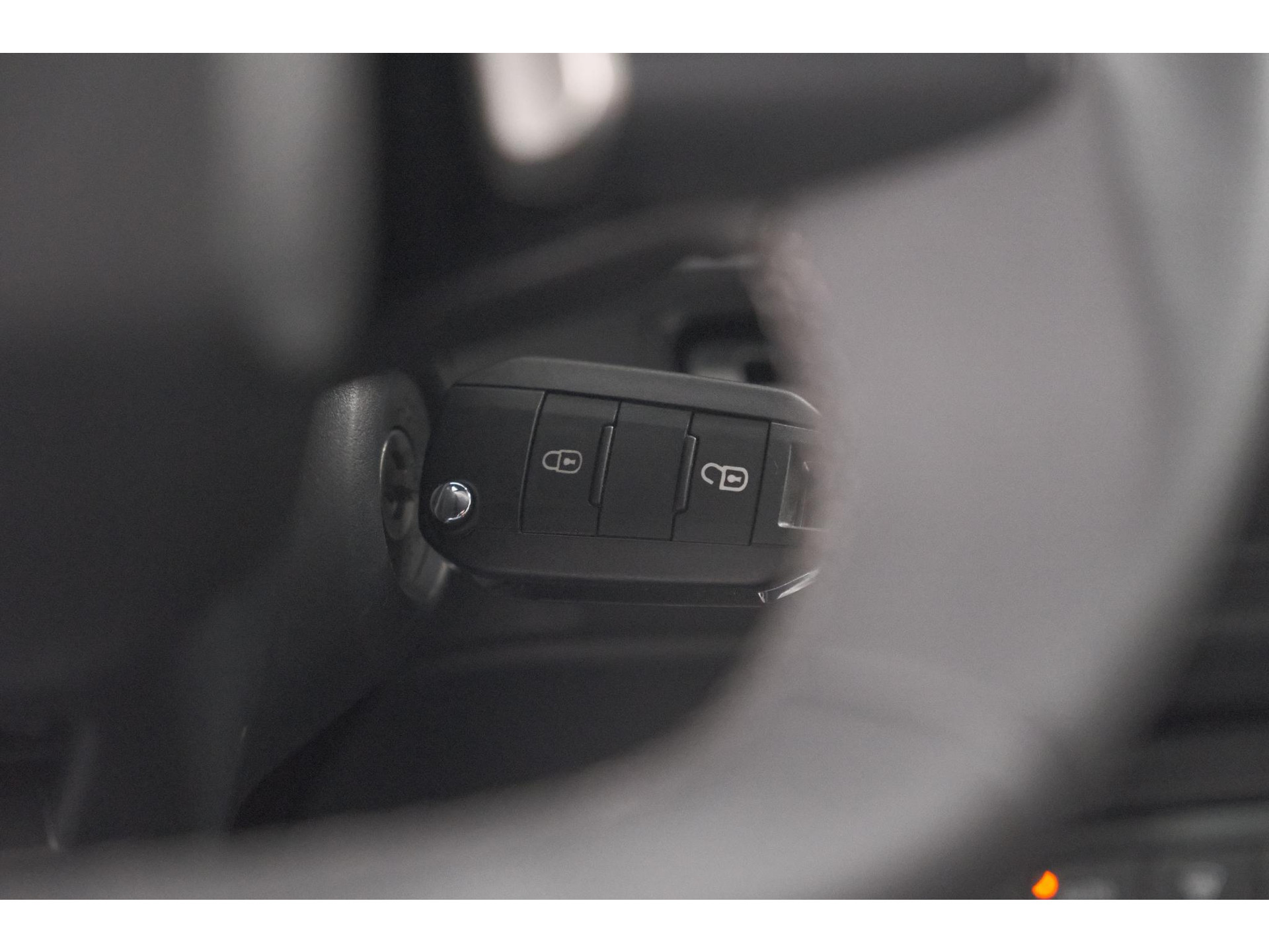 Citroen Ë-C3 Max 113pk 44 kWh | 11 KW Lader | 95,9% SOH | Camera | Navigatie | Parkeersensoren