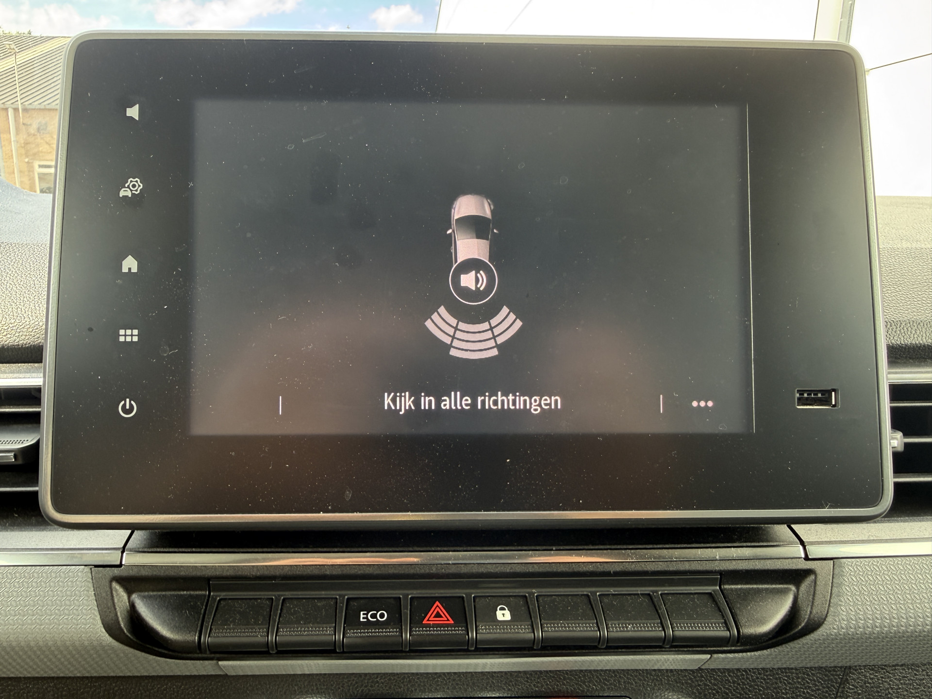 Renault Kangoo E-Tech 45kWh 122PK L1 Elektrisch 300km WLTP 98.5% (SOH) Climate Control Cruise Control LED Parkeersensoren Achter