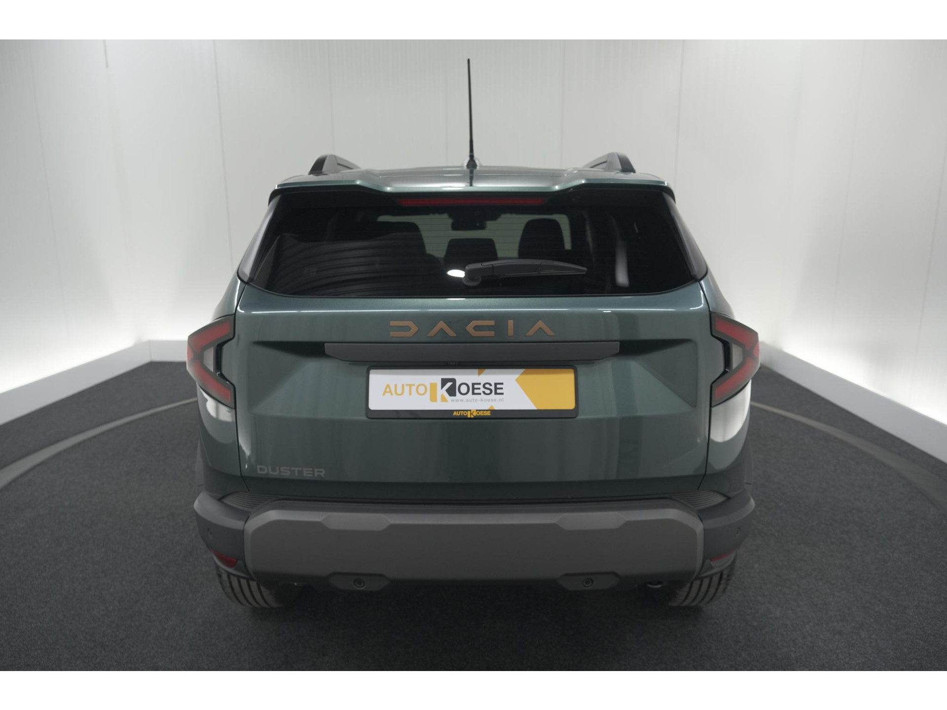Dacia Duster Mild Hybrid 130 Extreme | Camera | Apple Carplay | Parkeersensoren | Stuurwielverwarming